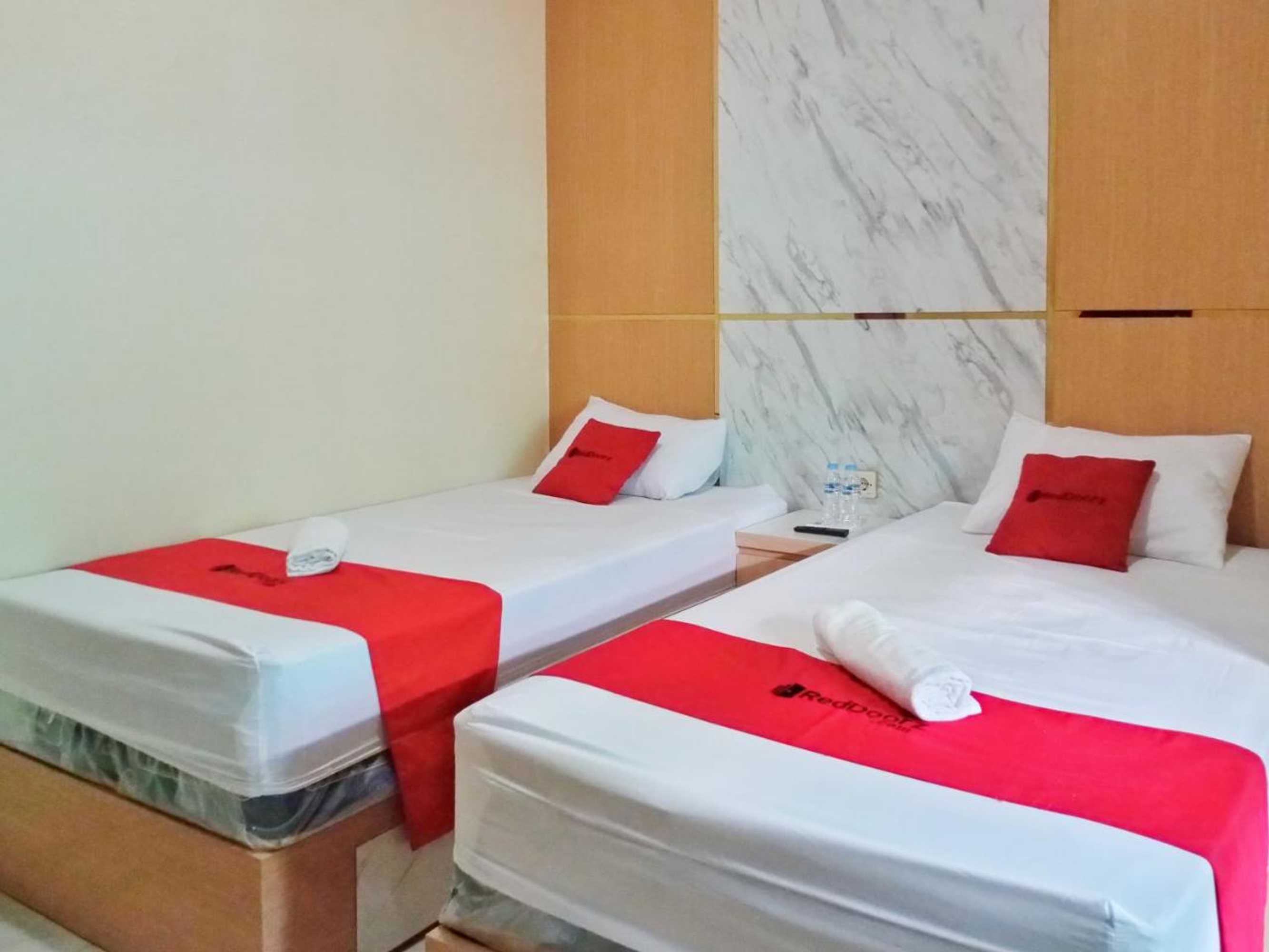 Gift card for Reddoorz Near Alun Alun Slawi