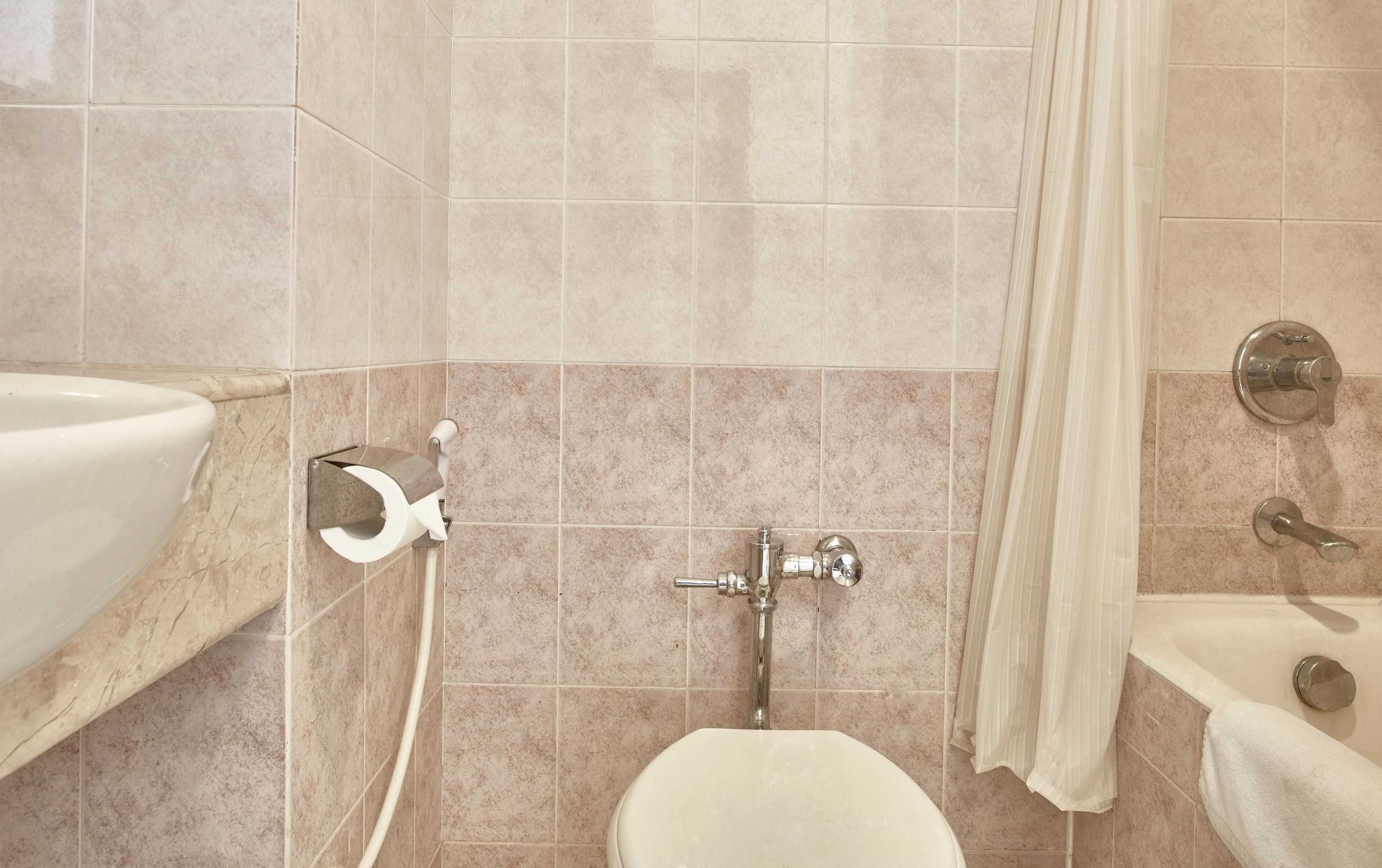 Gift card for Townhouse Oak Hotel Grand Cikarang