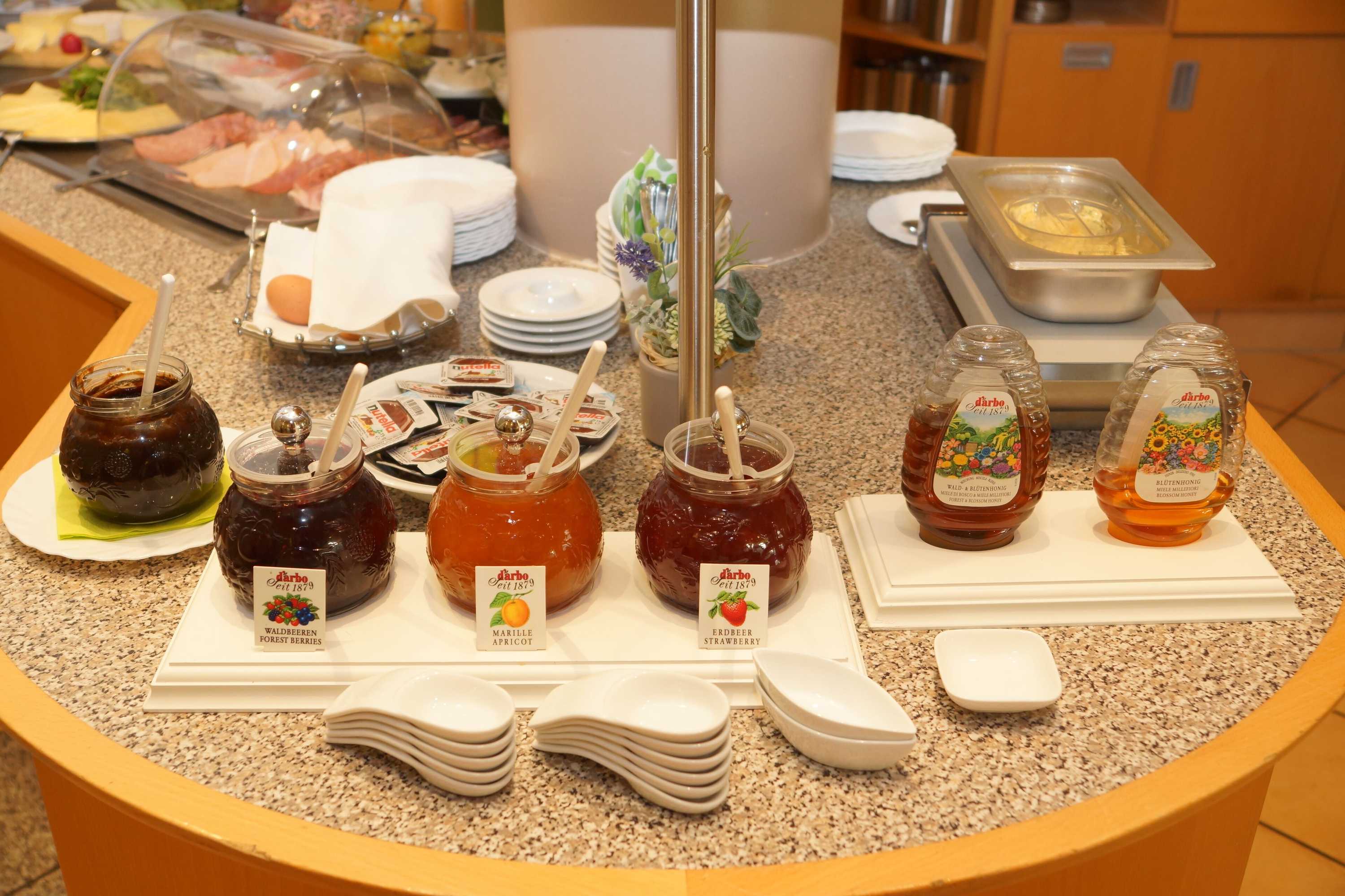 Gift card for Warias Hotel & Restaurant