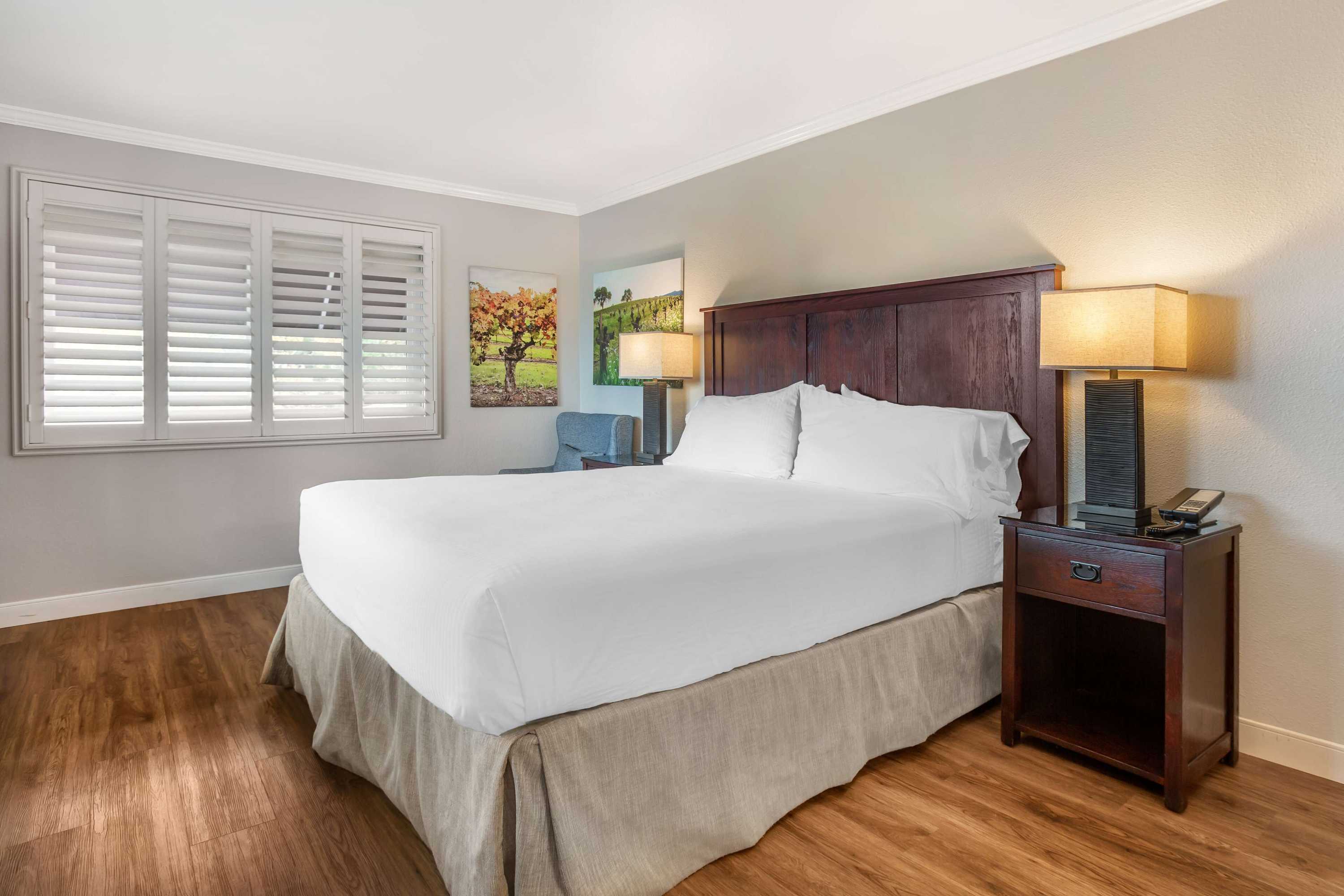 Gift card for Best Western Dry Creek Inn Gift card for Best Western Dry Creek Inn