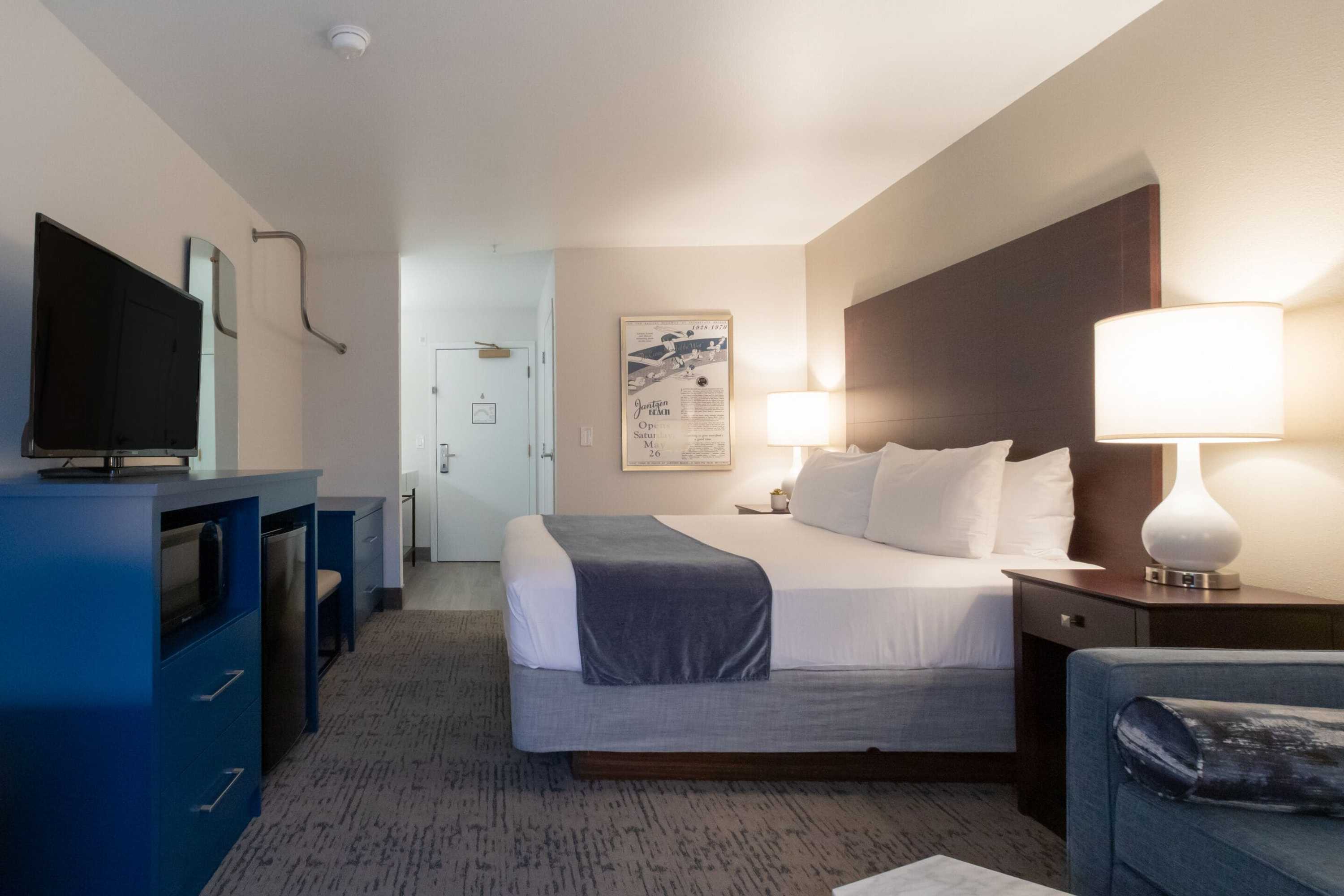 Gift card for Oxford Suites Portland - Jantzen Beach Gift card for Oxford Suites Portland - Jantzen Beach