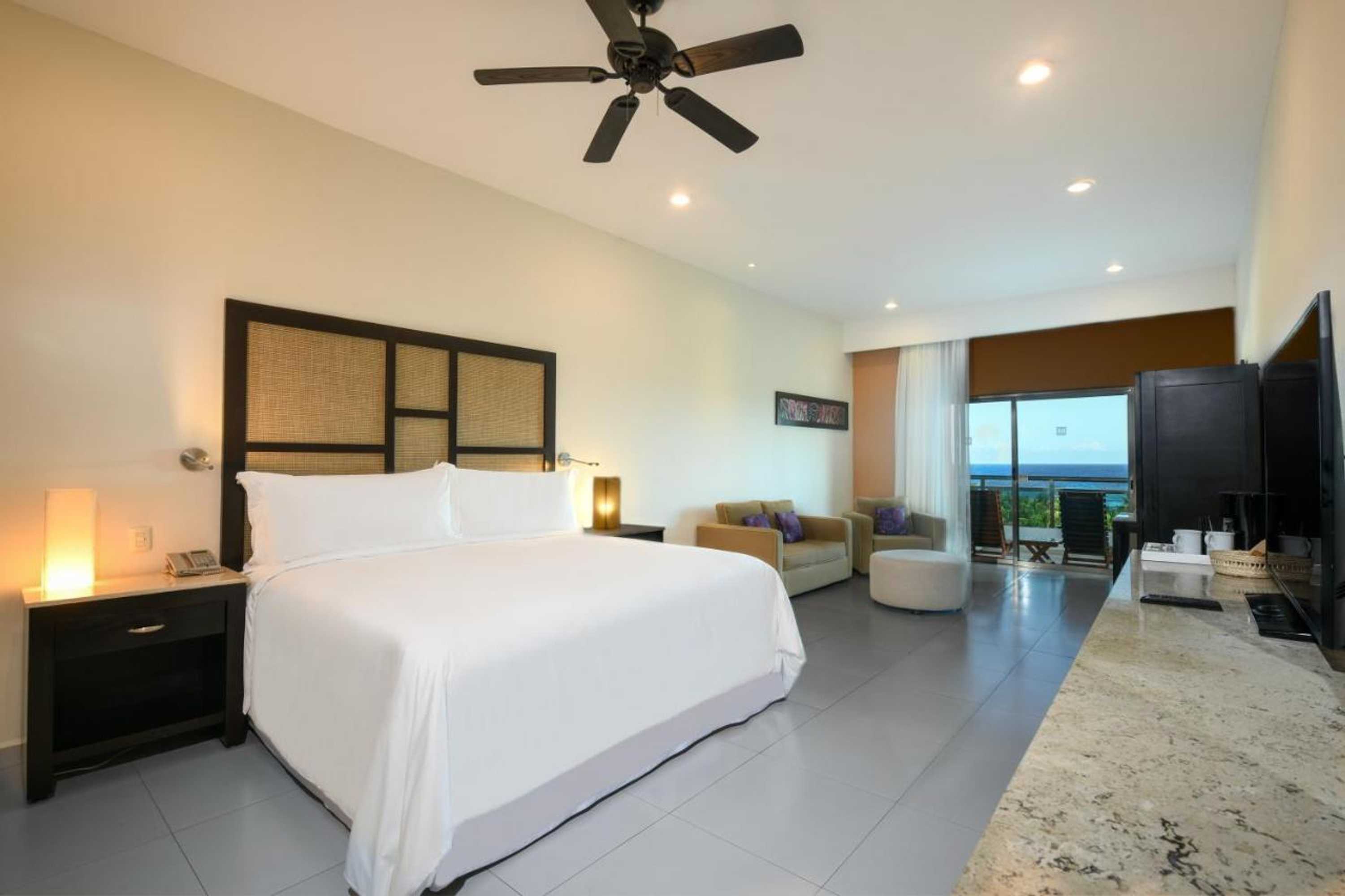 Gift card for El Dorado Seaside Palms, Catamarán, Cenote & More Inclusive Gift card for El Dorado Seaside Palms, Catamarán, Cenote & More Inclusive