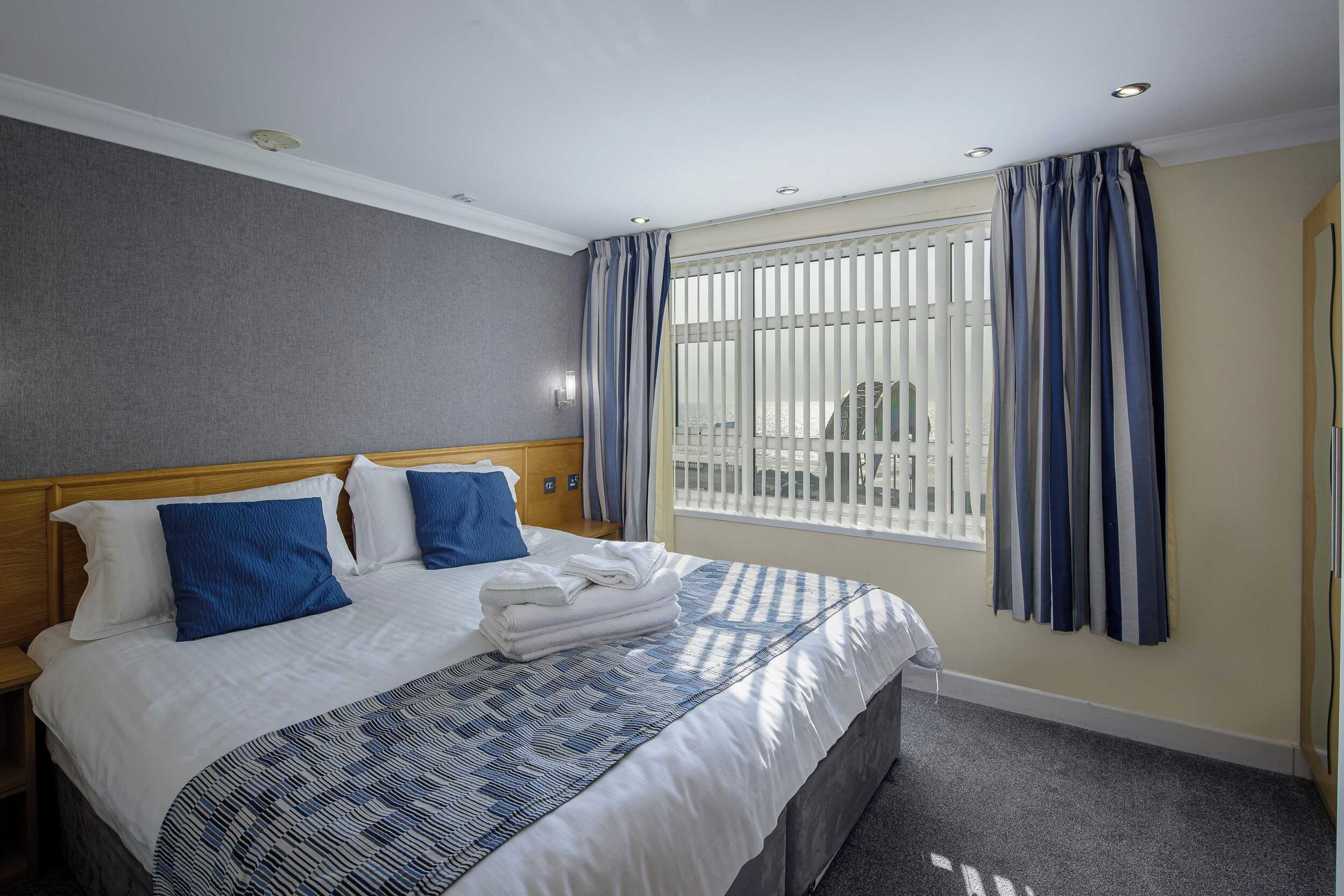 Gift card for Queens Mansions: Lakeland Suite