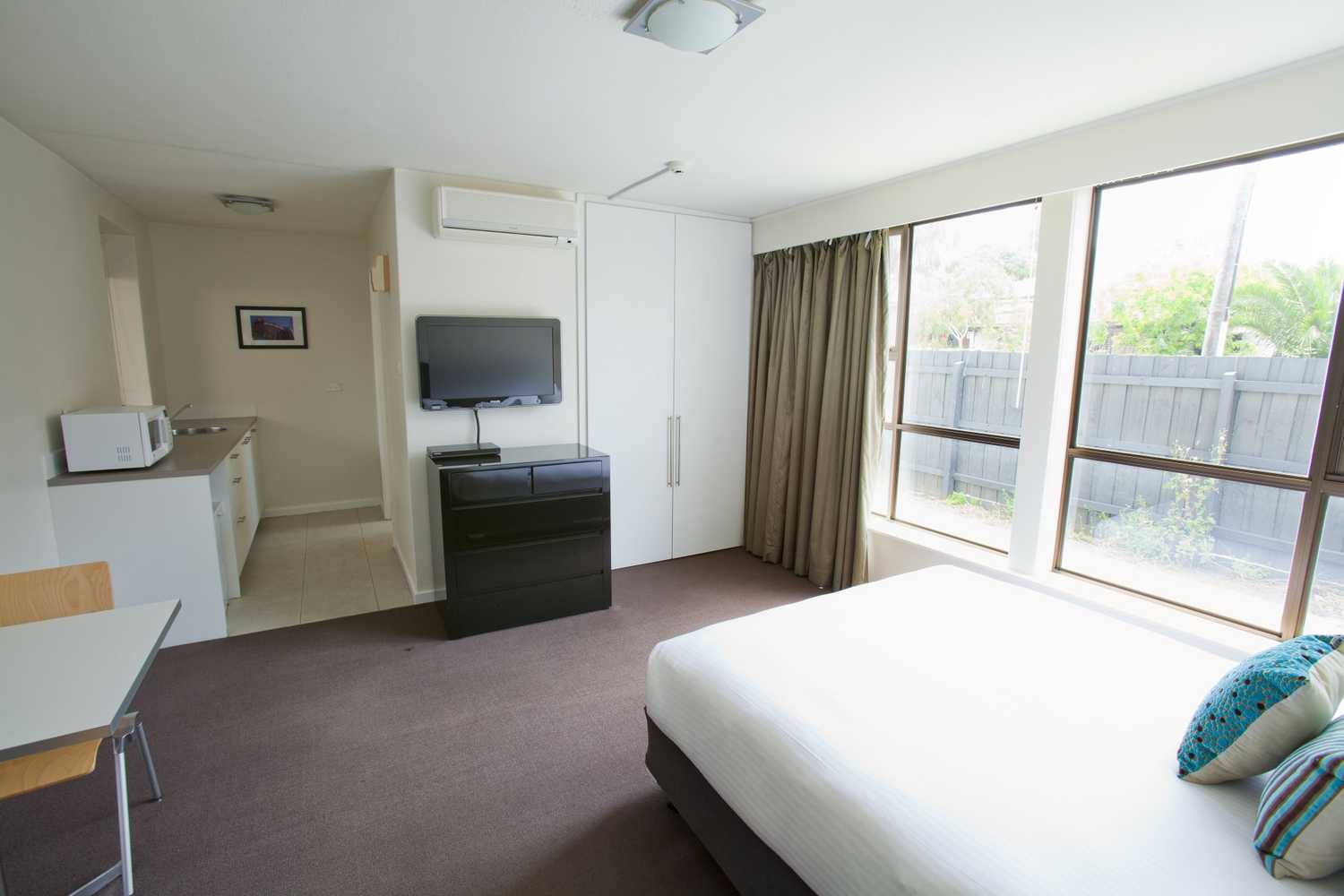 Gift card for Cosmopolitan Hotel And Apartments Gift card for Cosmopolitan Hotel And Apartments