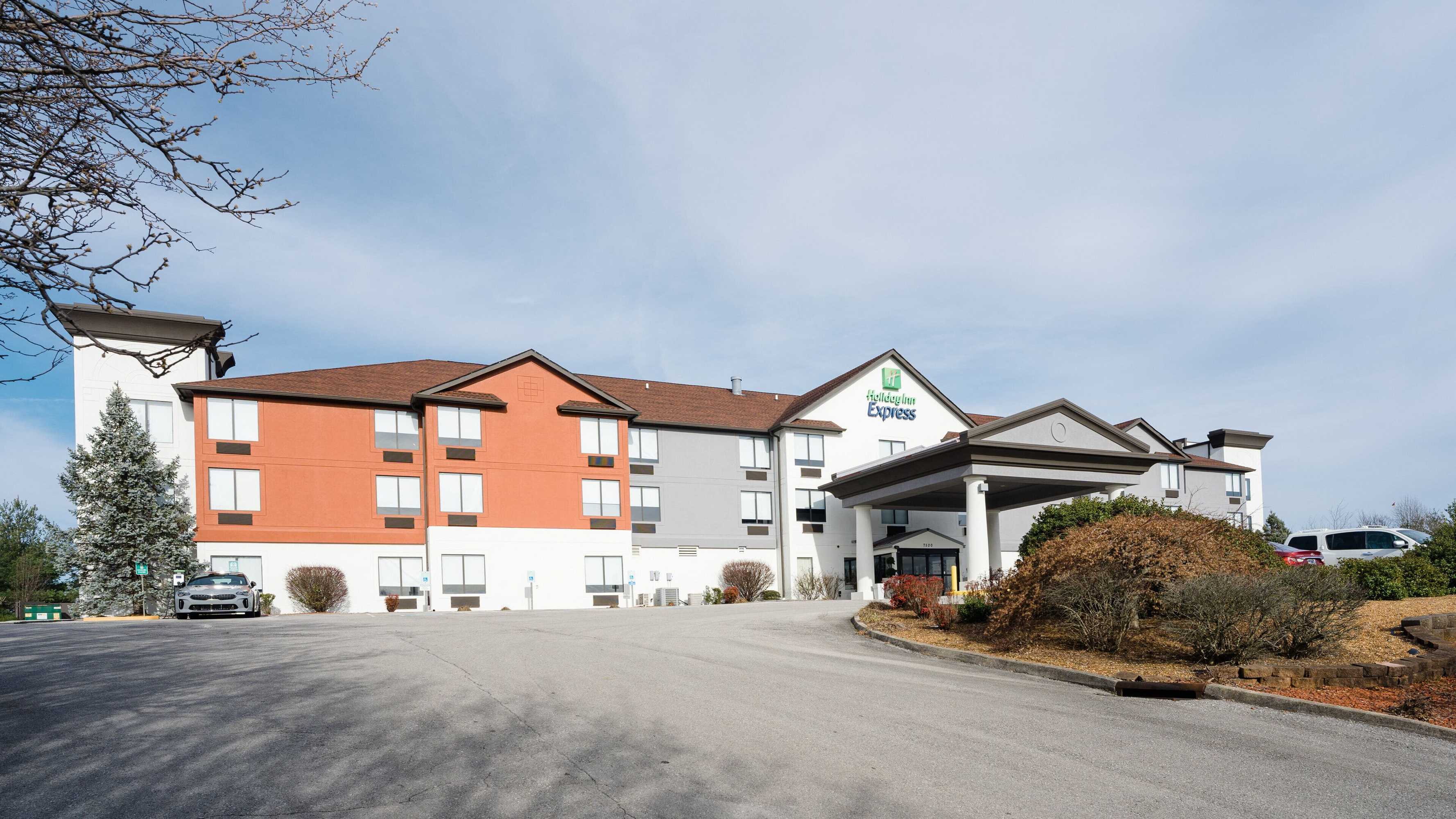 Gift card for Holiday Inn Express & Suites Knoxville-North-I-75 Exit 112 by Ihg Gift card for Holiday Inn Express & Suites Knoxville-North-I-75 Exit 112 by Ihg