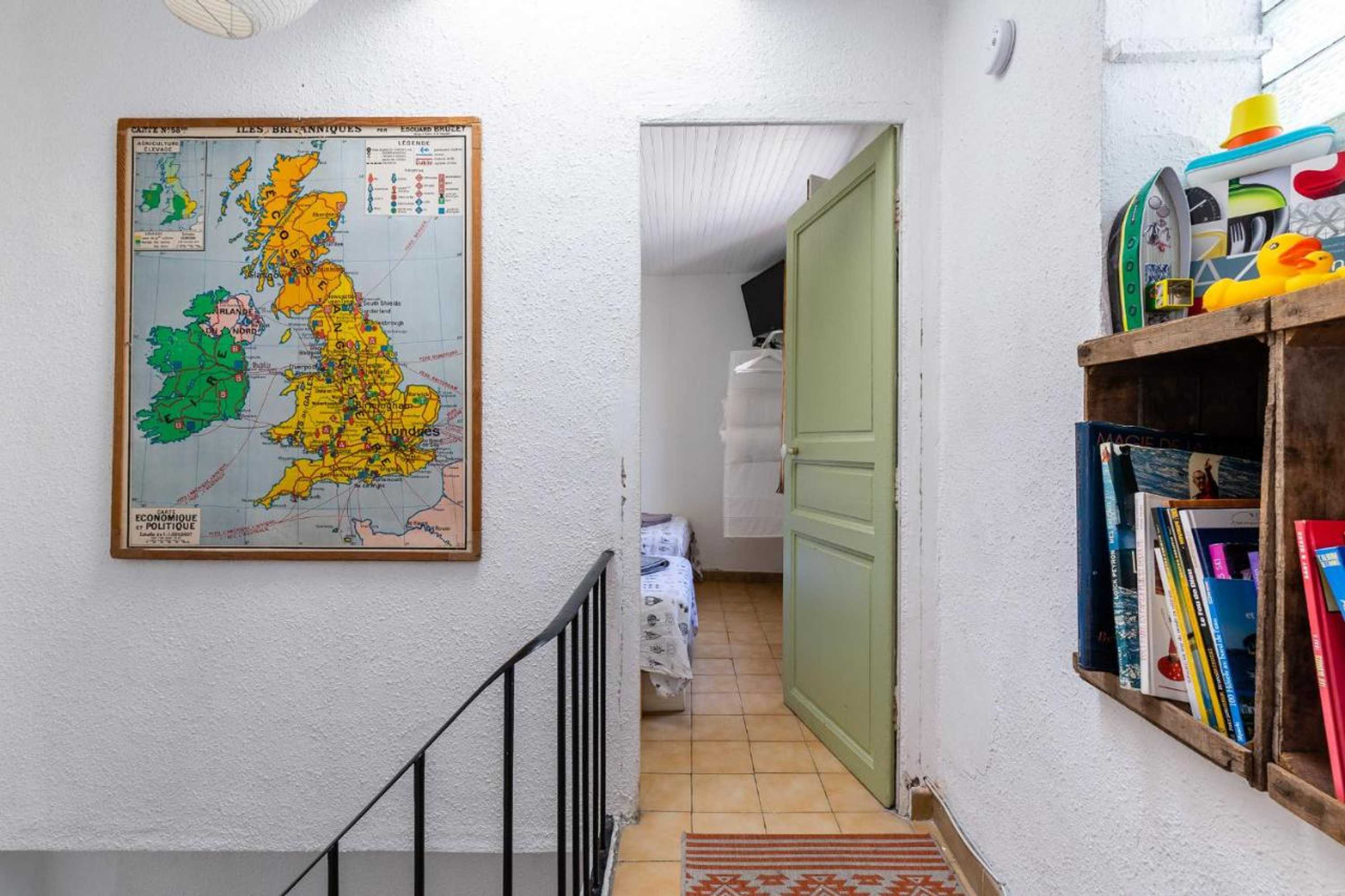 Gift card for The Crew House LA Ciotat - 3 Chambres et Box Privatif au Dessus du Vieux Port Gift card for The Crew House LA Ciotat - 3 Chambres et Box Privatif au Dessus du Vieux Port