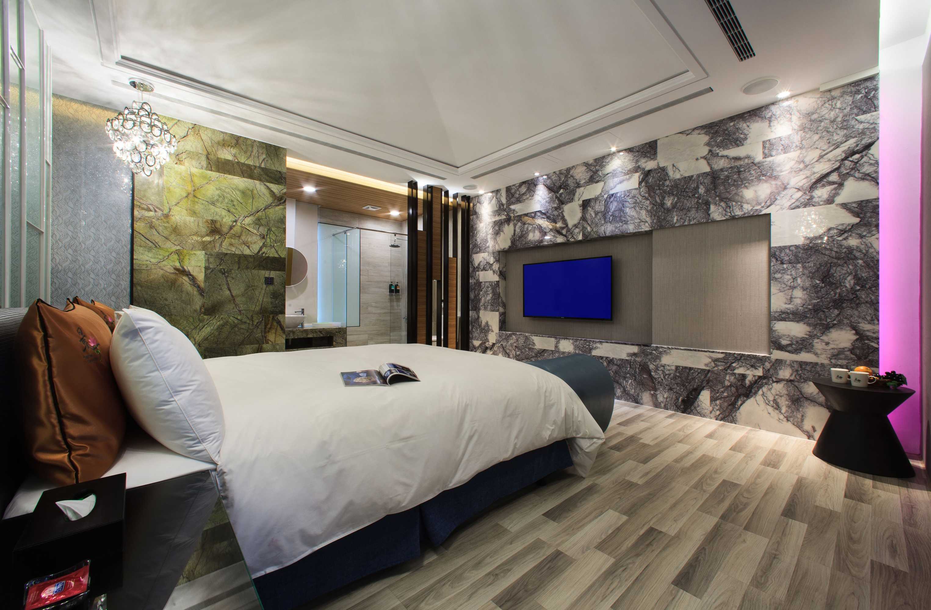 Gift card for Chen He Spa Motel Gift card for Chen He Spa Motel