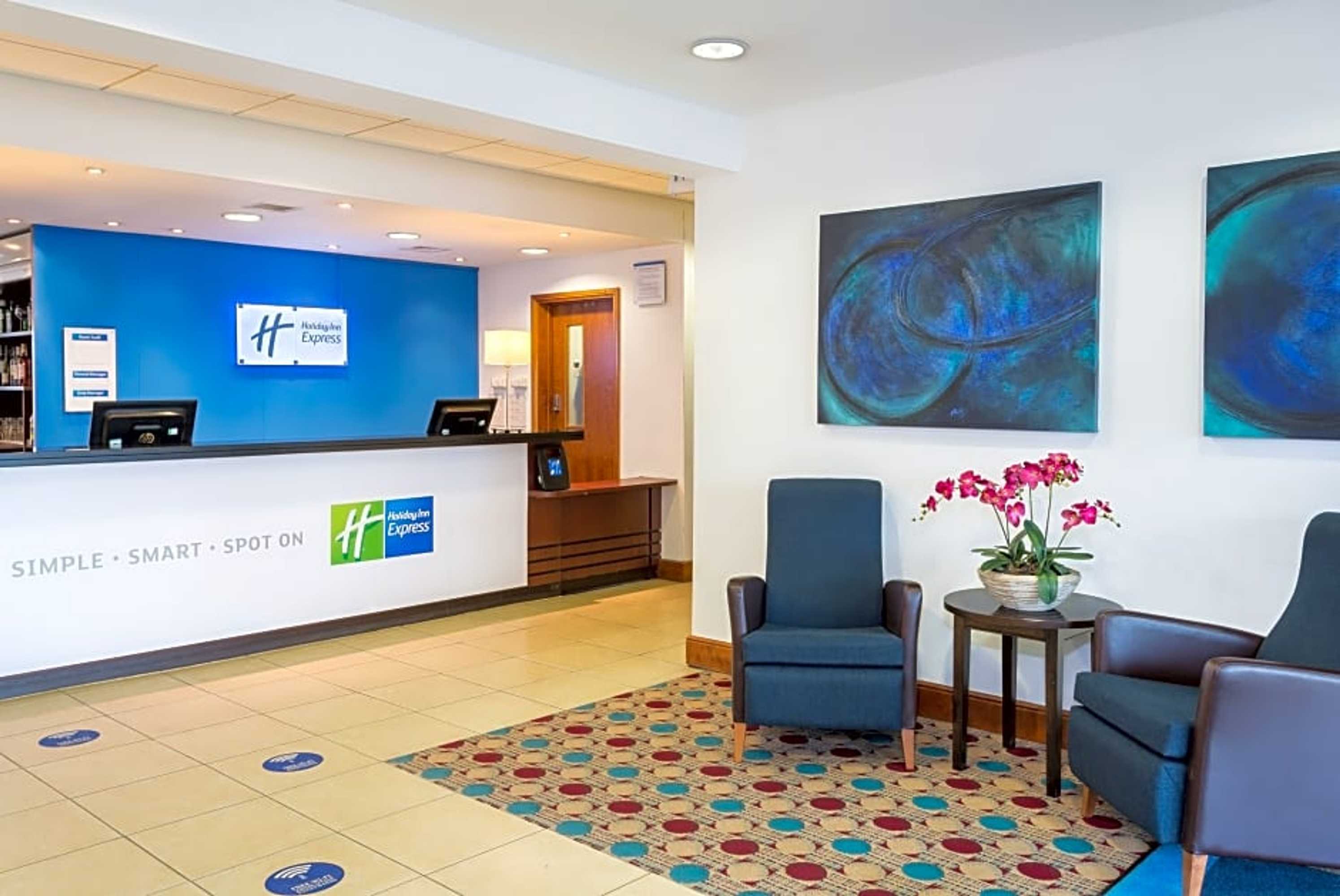 Gift card for Holiday Inn Express Braintree by Ihg Gift card for Holiday Inn Express Braintree by Ihg