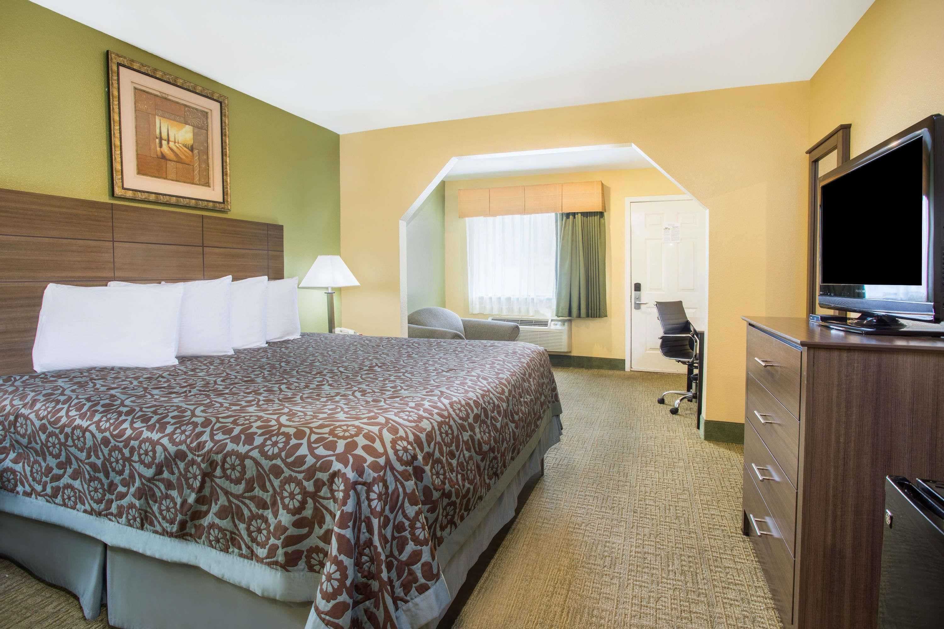 Gift card for Days Inn by Wyndham Abbeville Gift card for Days Inn by Wyndham Abbeville
