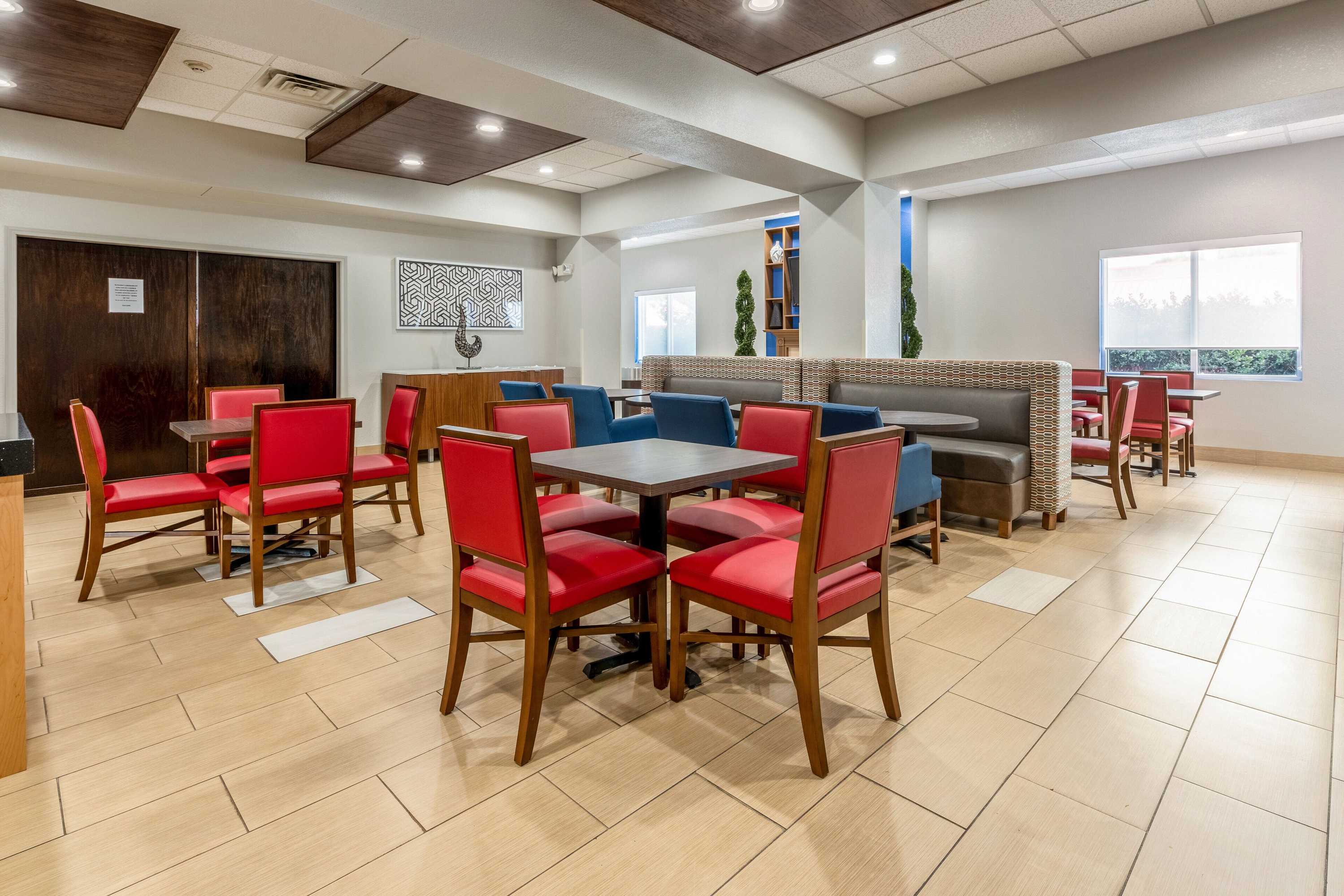 Gift card for Holiday Inn Express Hotel And Suites Statesville by Ihg Gift card for Holiday Inn Express Hotel And Suites Statesville by Ihg