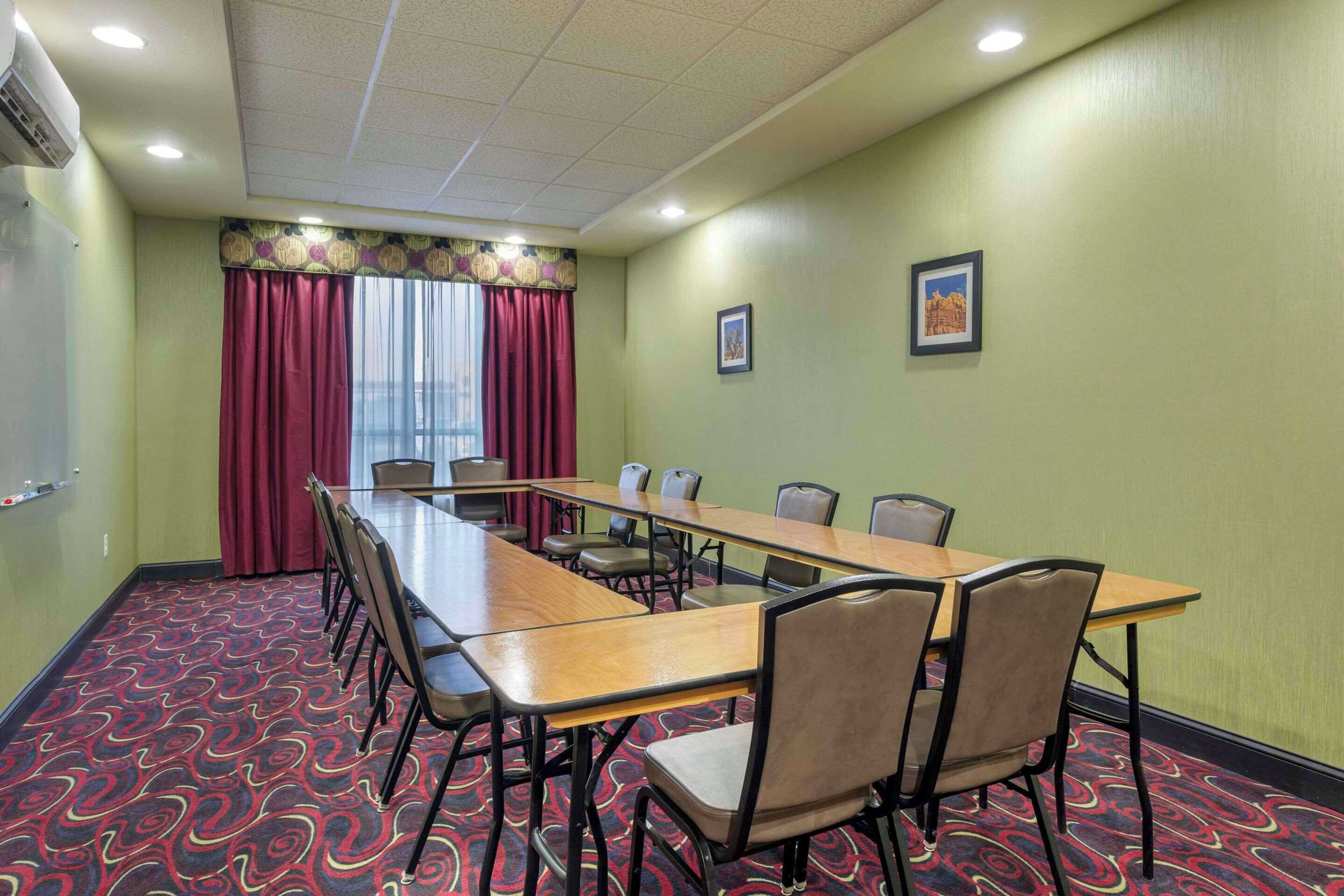 Gift card for Comfort Inn & Suites Artesia Gift card for Comfort Inn & Suites Artesia