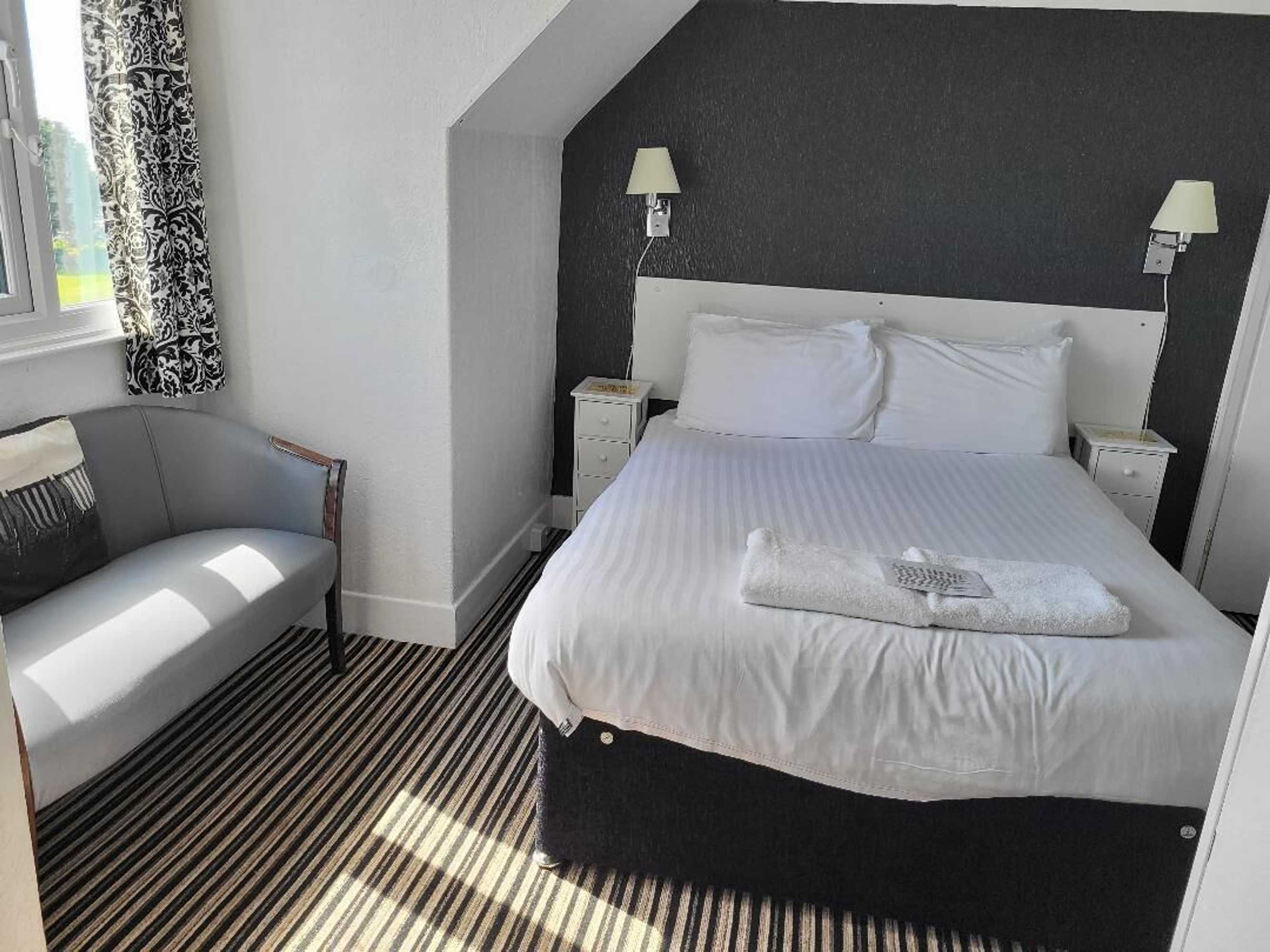 Gift card for North Parade Seafront Accommodation Gift card for North Parade Seafront Accommodation