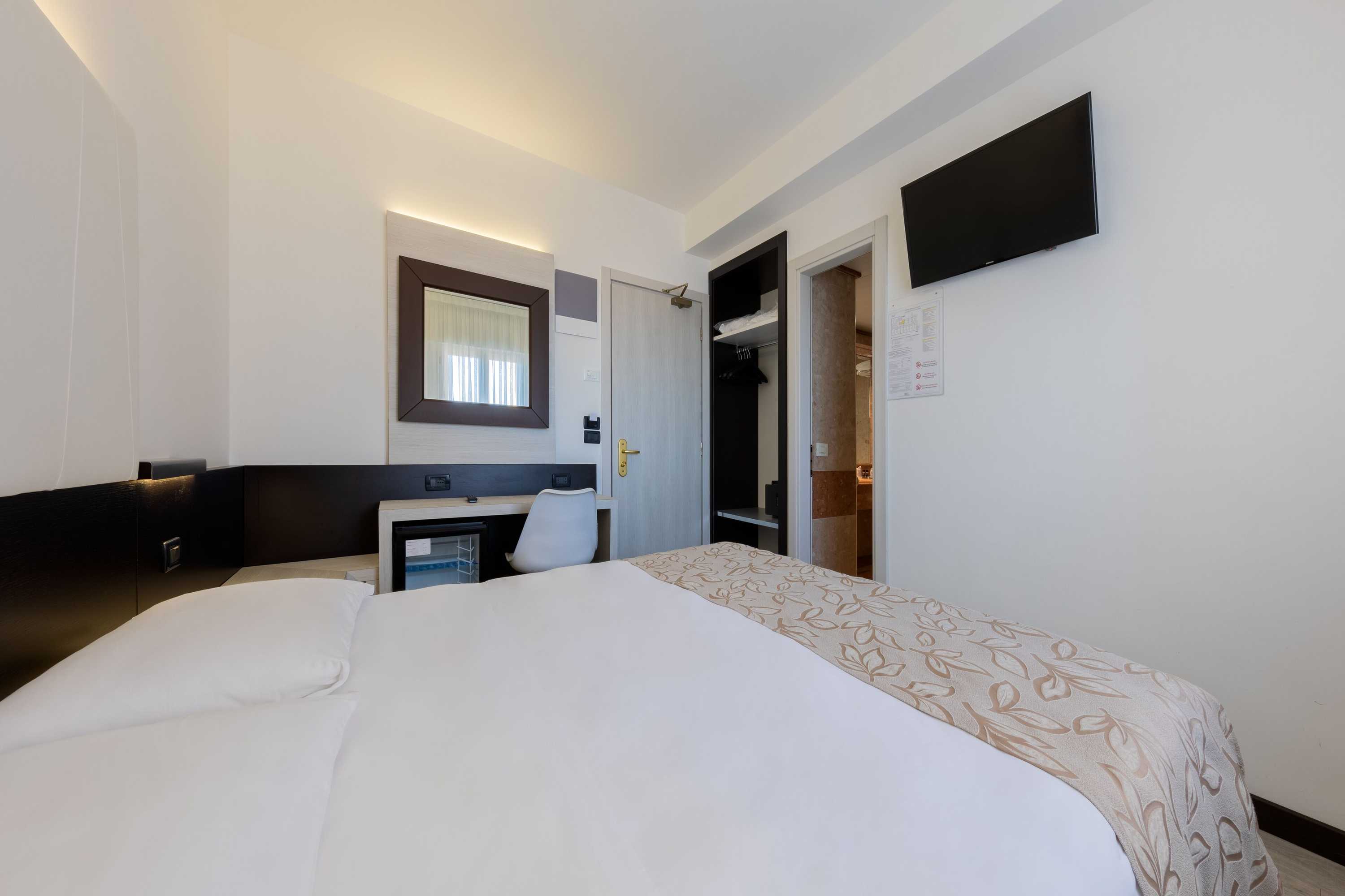 Gift card for Hotel Delfino Venezia Mestre Gift card for Hotel Delfino Venezia Mestre