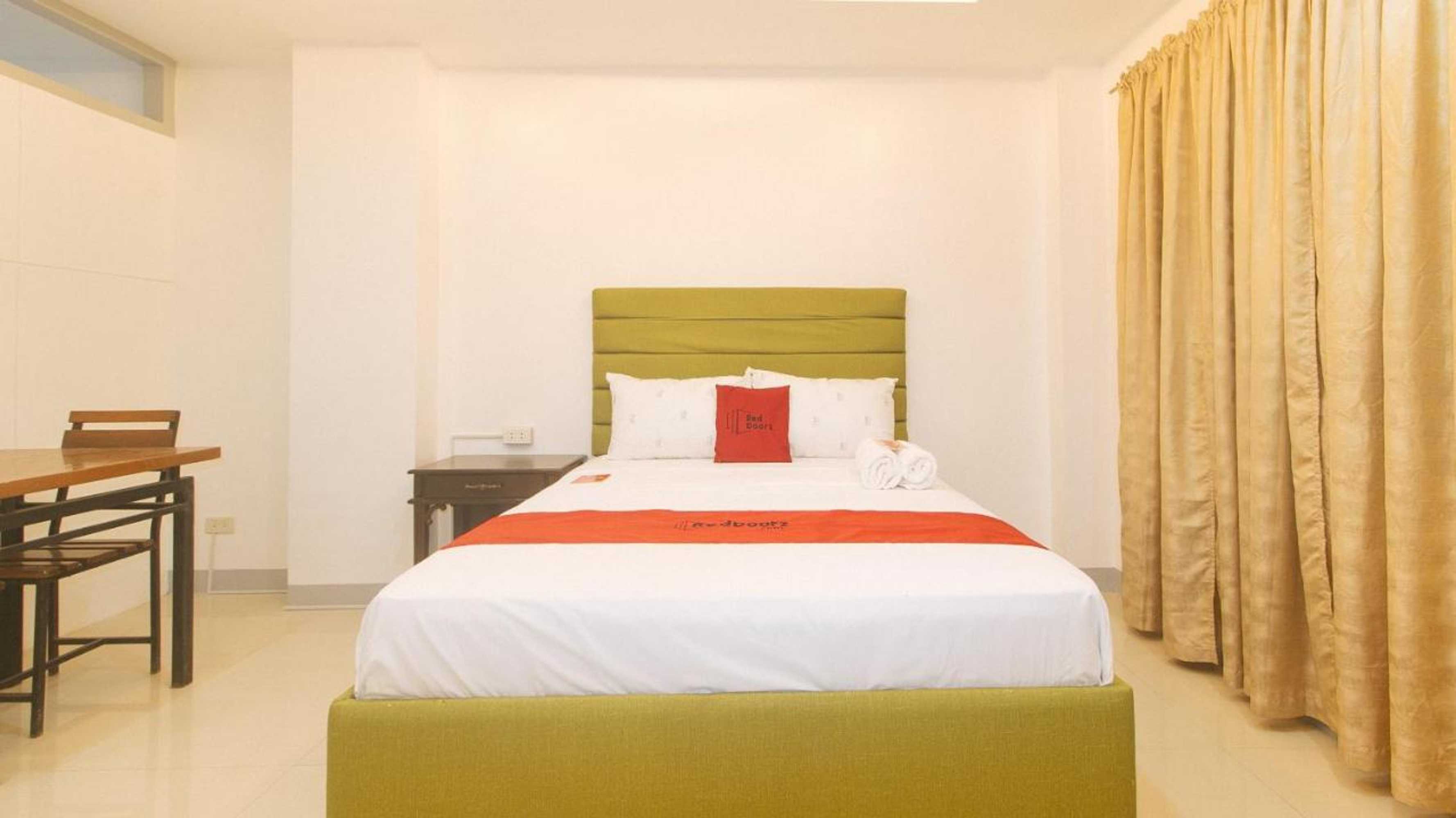 Gift card for Reddoorz at Ebm One Building