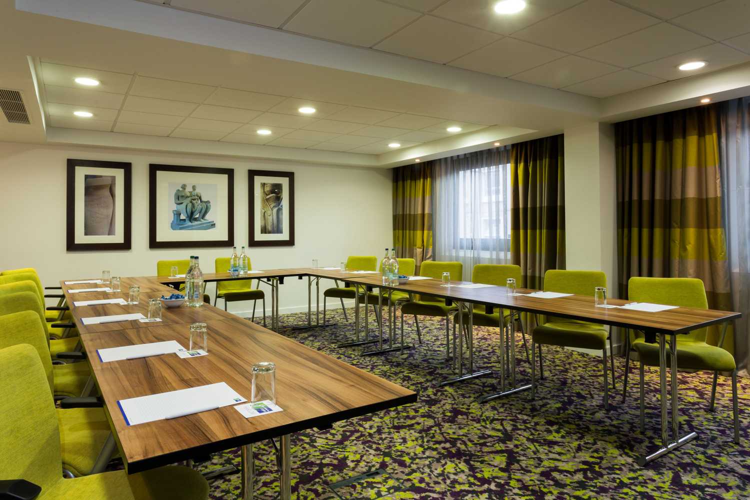 Gift card for Holiday Inn Express Harlow by Ihg