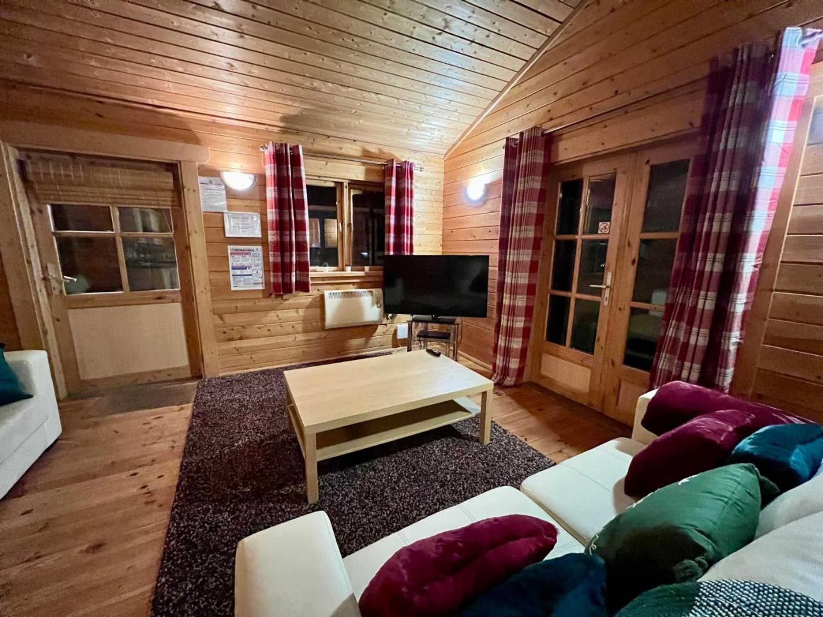 Gift card for Tufty Lodge, Lake Pochard Lodge 9