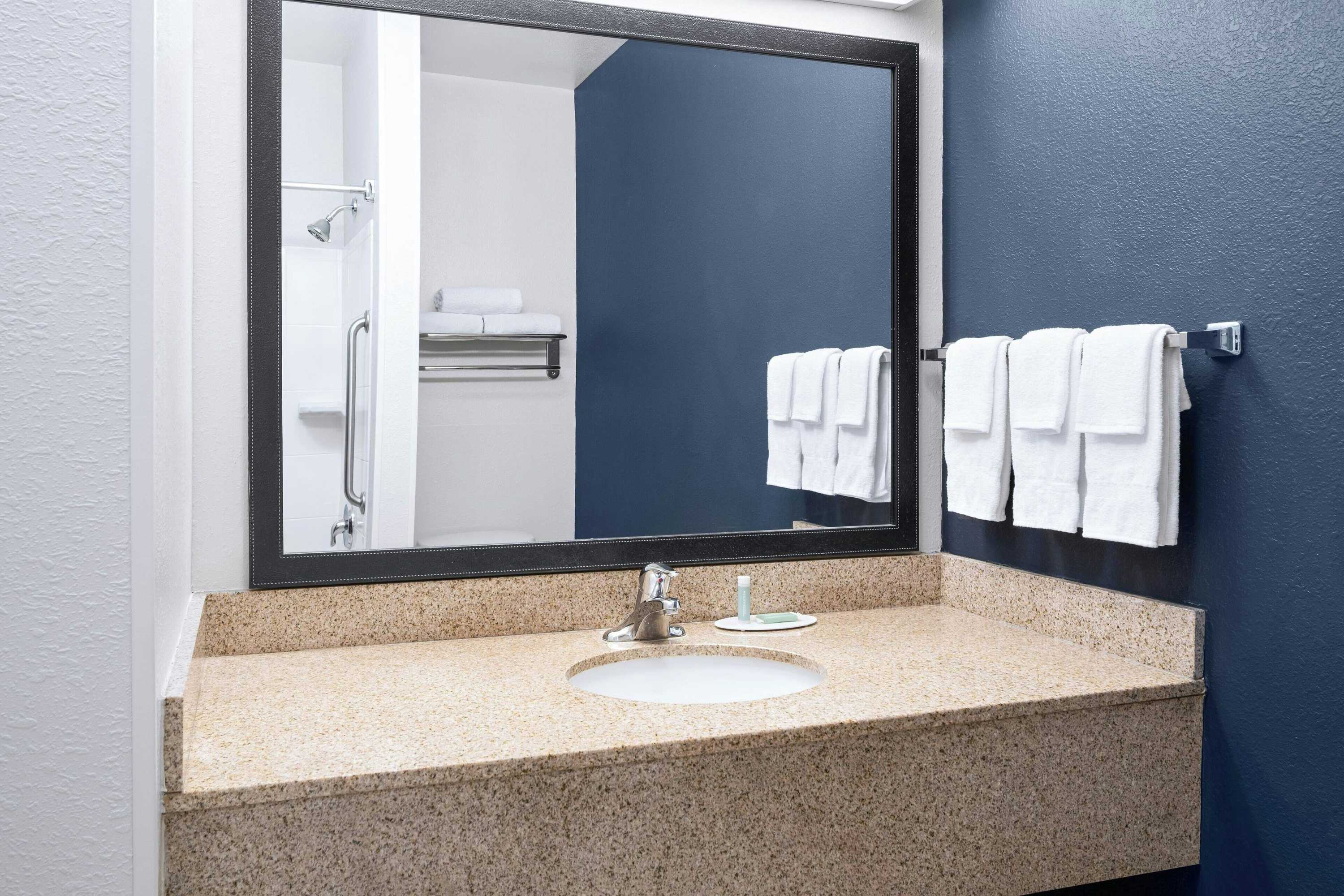 Gift card for Fairfield Inn & Suites Marianna Gift card for Fairfield Inn & Suites Marianna