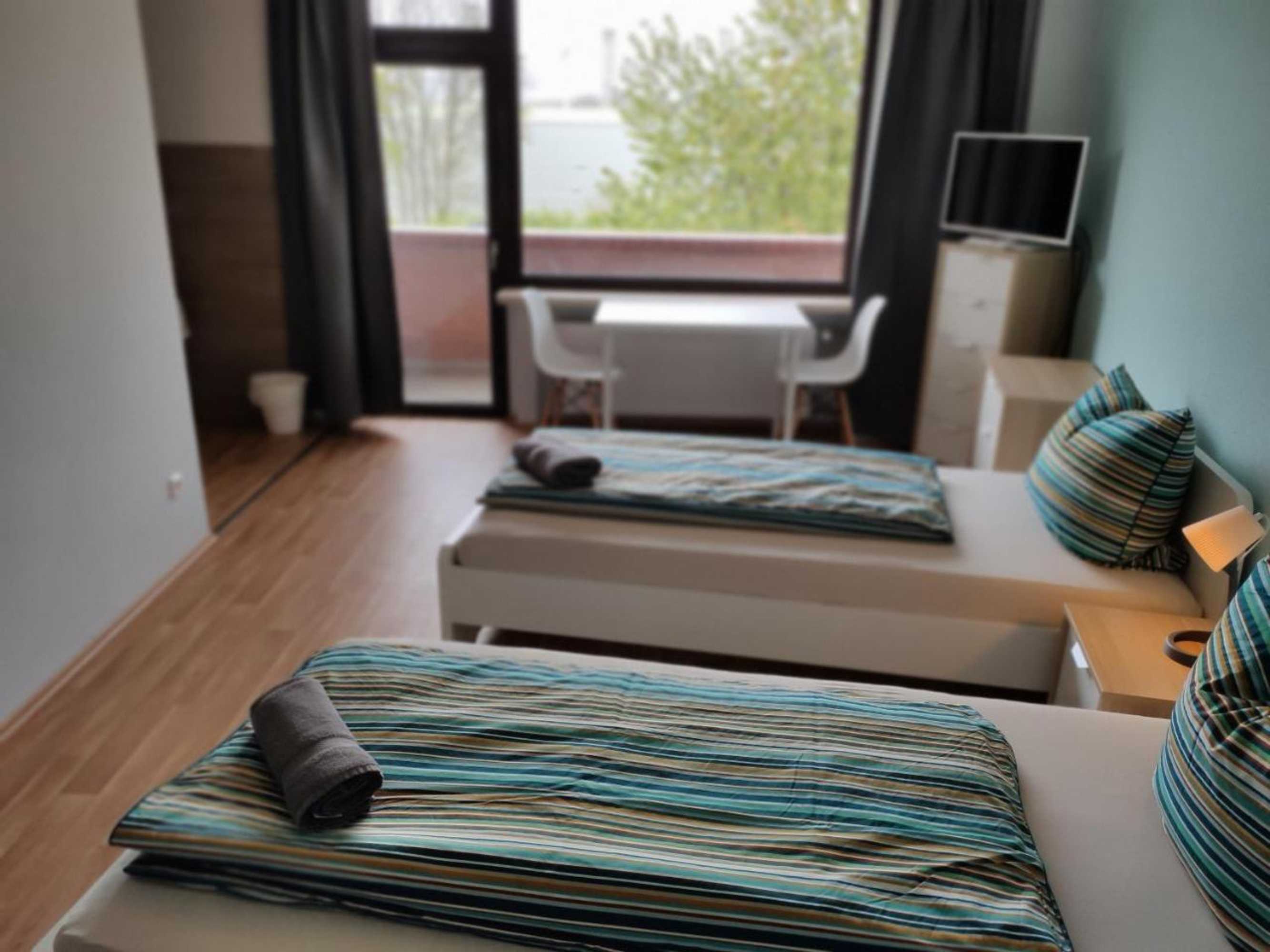 Gift card for Home at Friends' - City - Zu Hause Bei Freunden