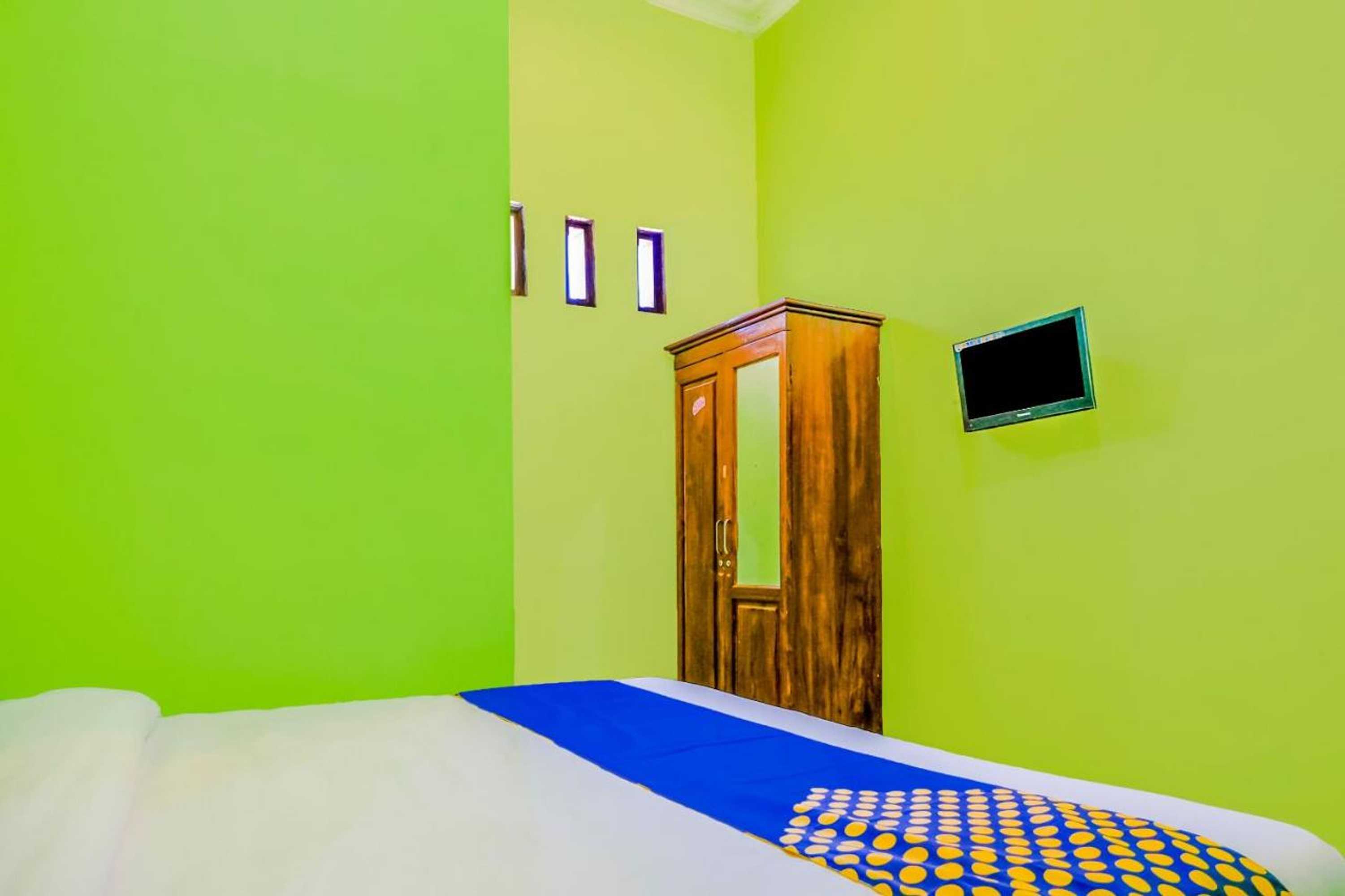 Gift card for Super Oyo 1759 Family Residence