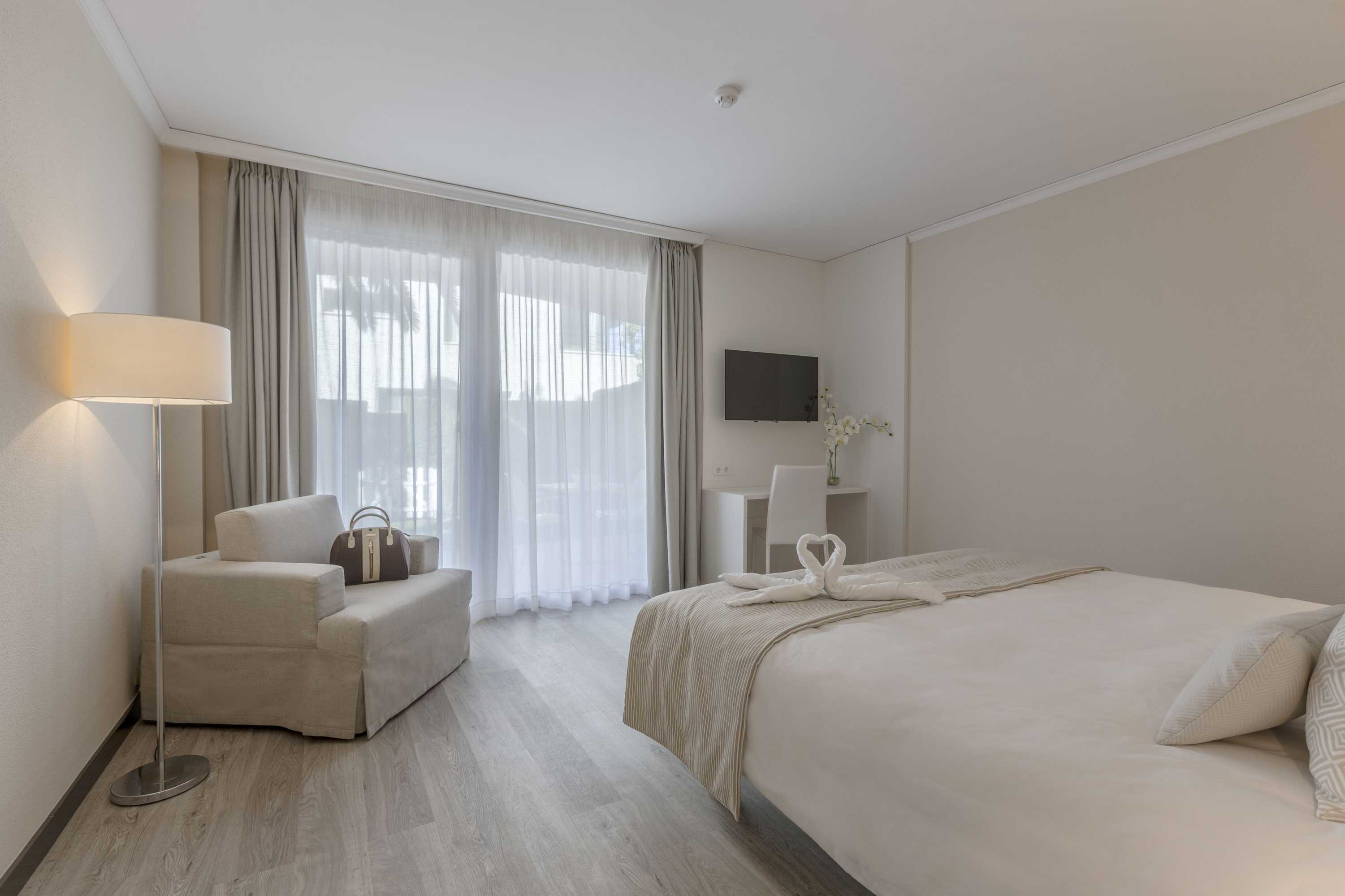 Gift card for Oliva Nova Beach & Golf Hotel Gift card for Oliva Nova Beach & Golf Hotel