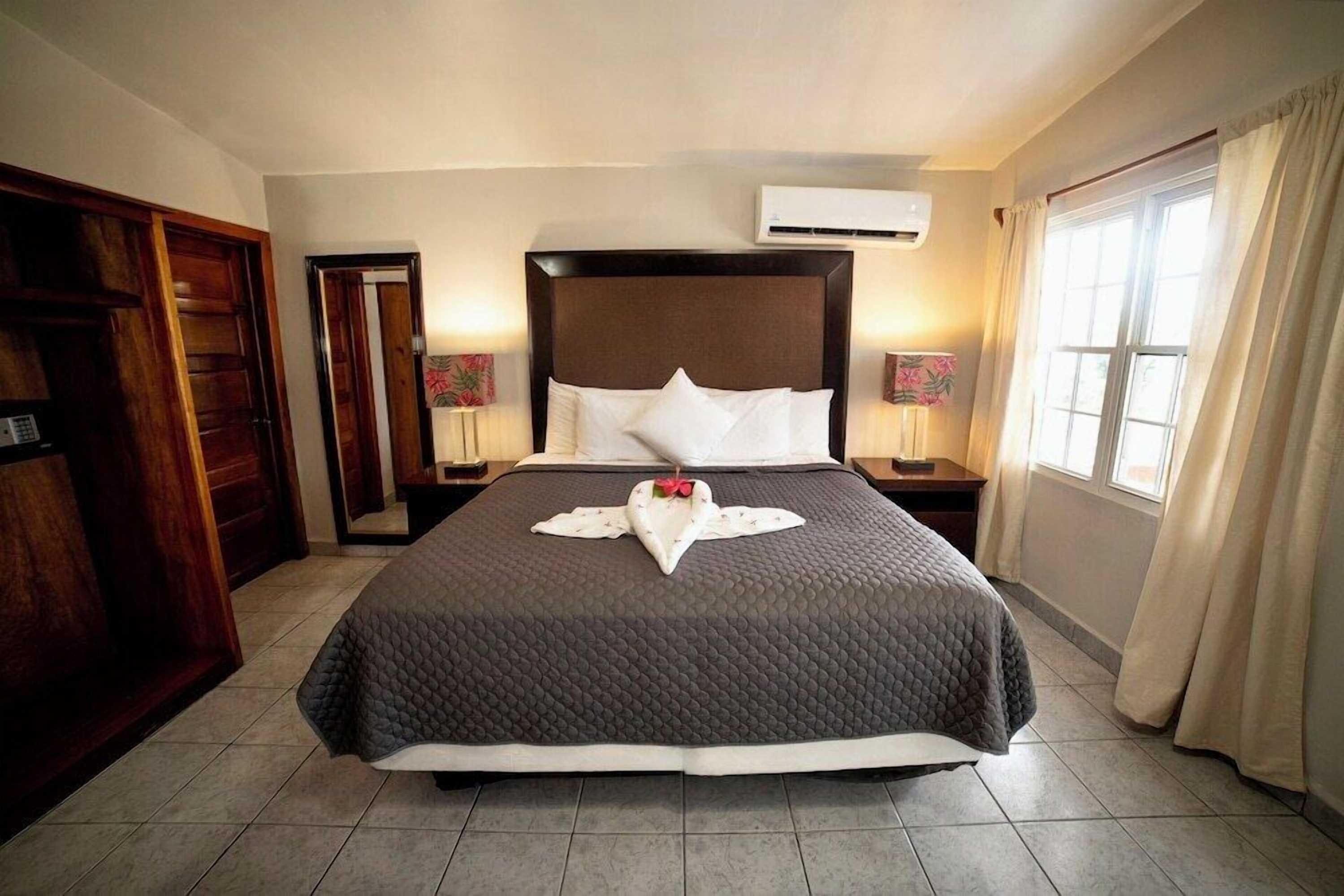 Gift card for Corona Del Mar