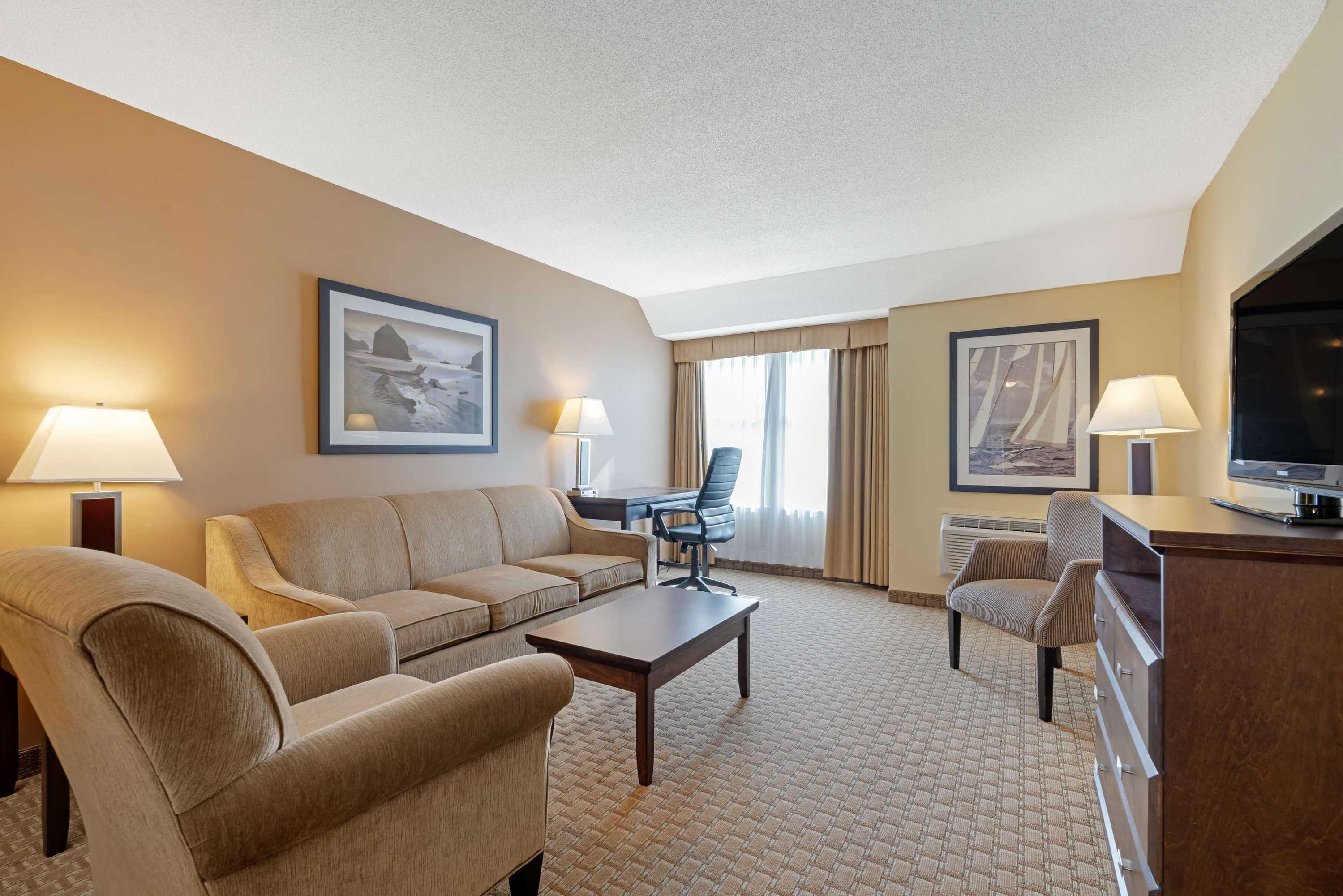 Gift card for Best Western Plus Emerald Isle Hotel Gift card for Best Western Plus Emerald Isle Hotel