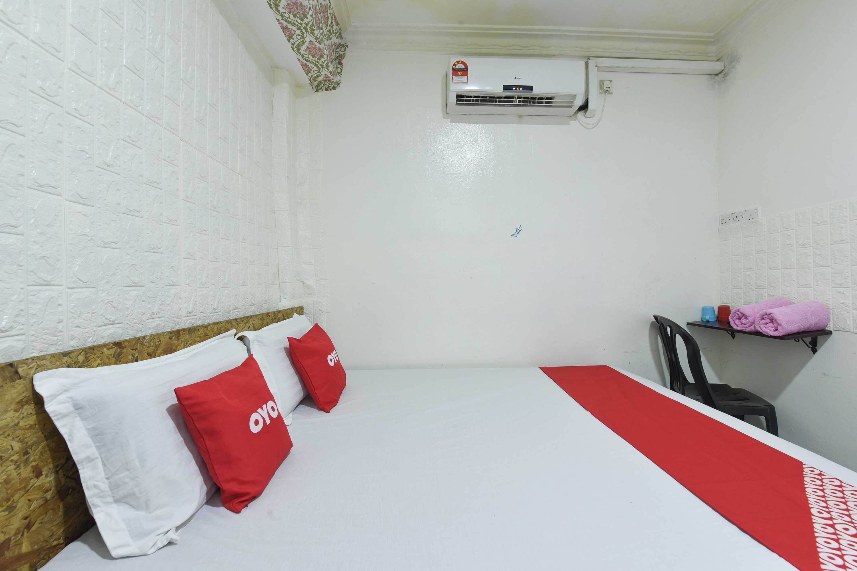Gift card for Oyo 91077 Hotel Indah Gift card for Oyo 91077 Hotel Indah