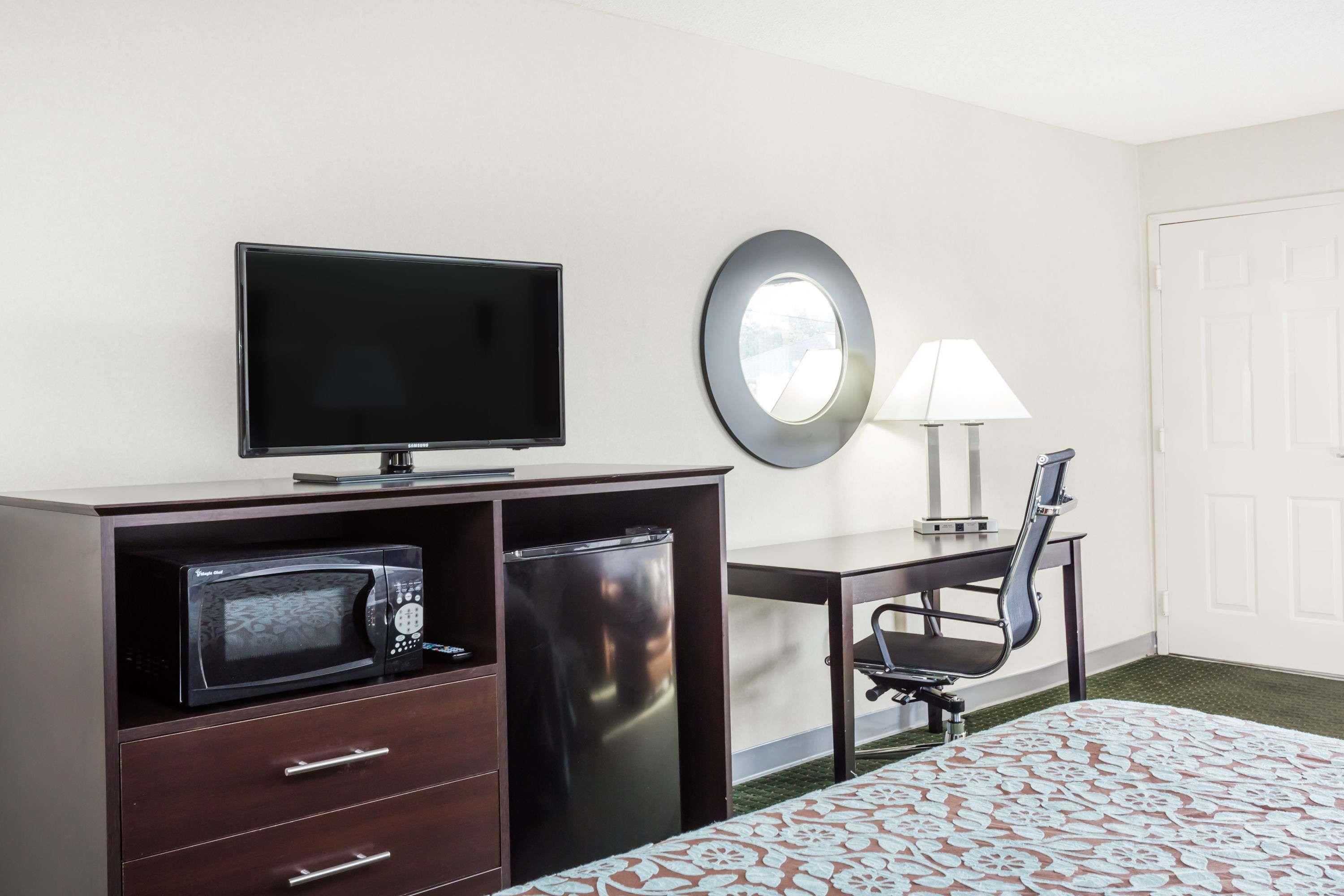 Gift card for Days Inn by Wyndham Hendersonville Gift card for Days Inn by Wyndham Hendersonville