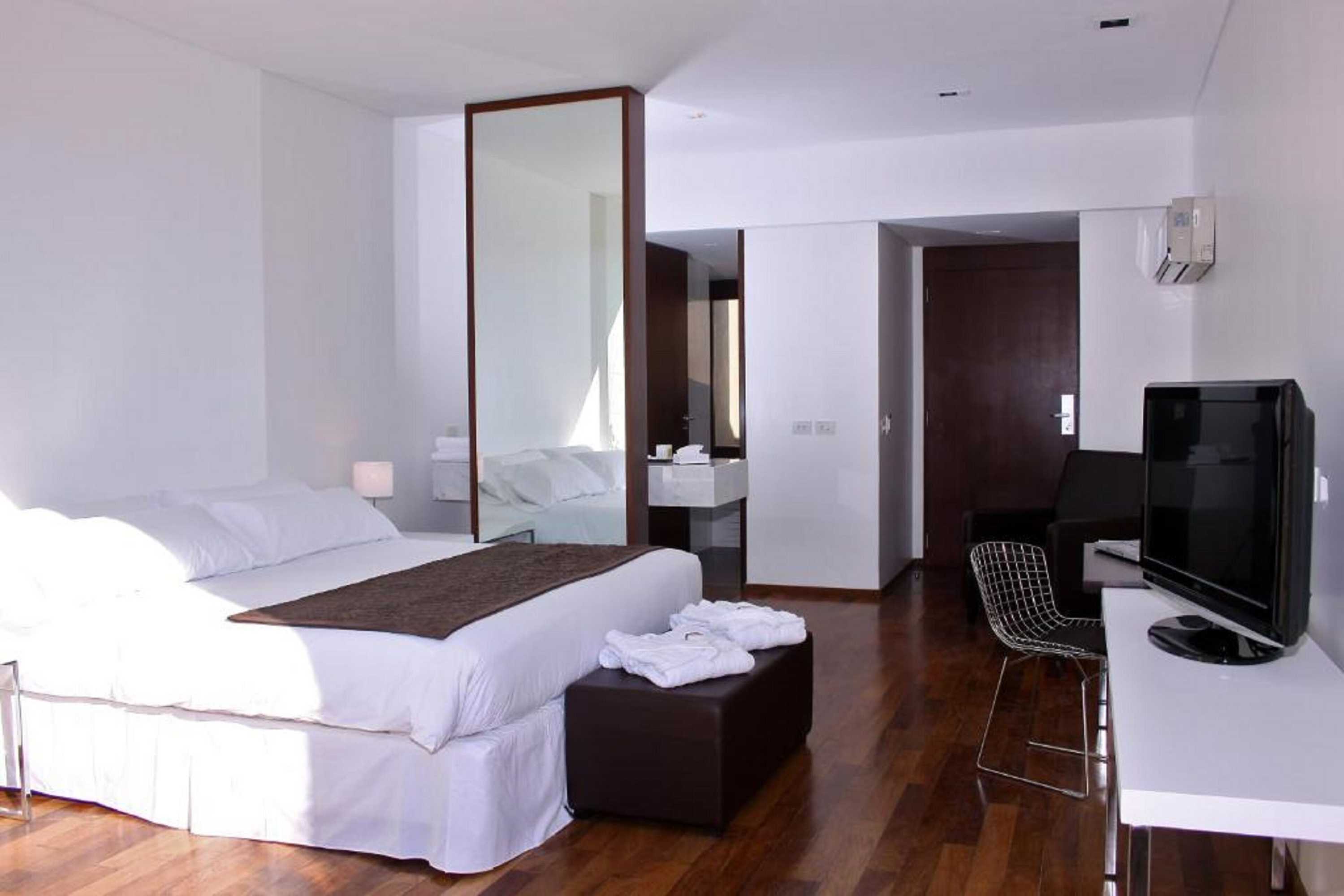 Gift card for San Isidro Plaza Hotel Gift card for San Isidro Plaza Hotel
