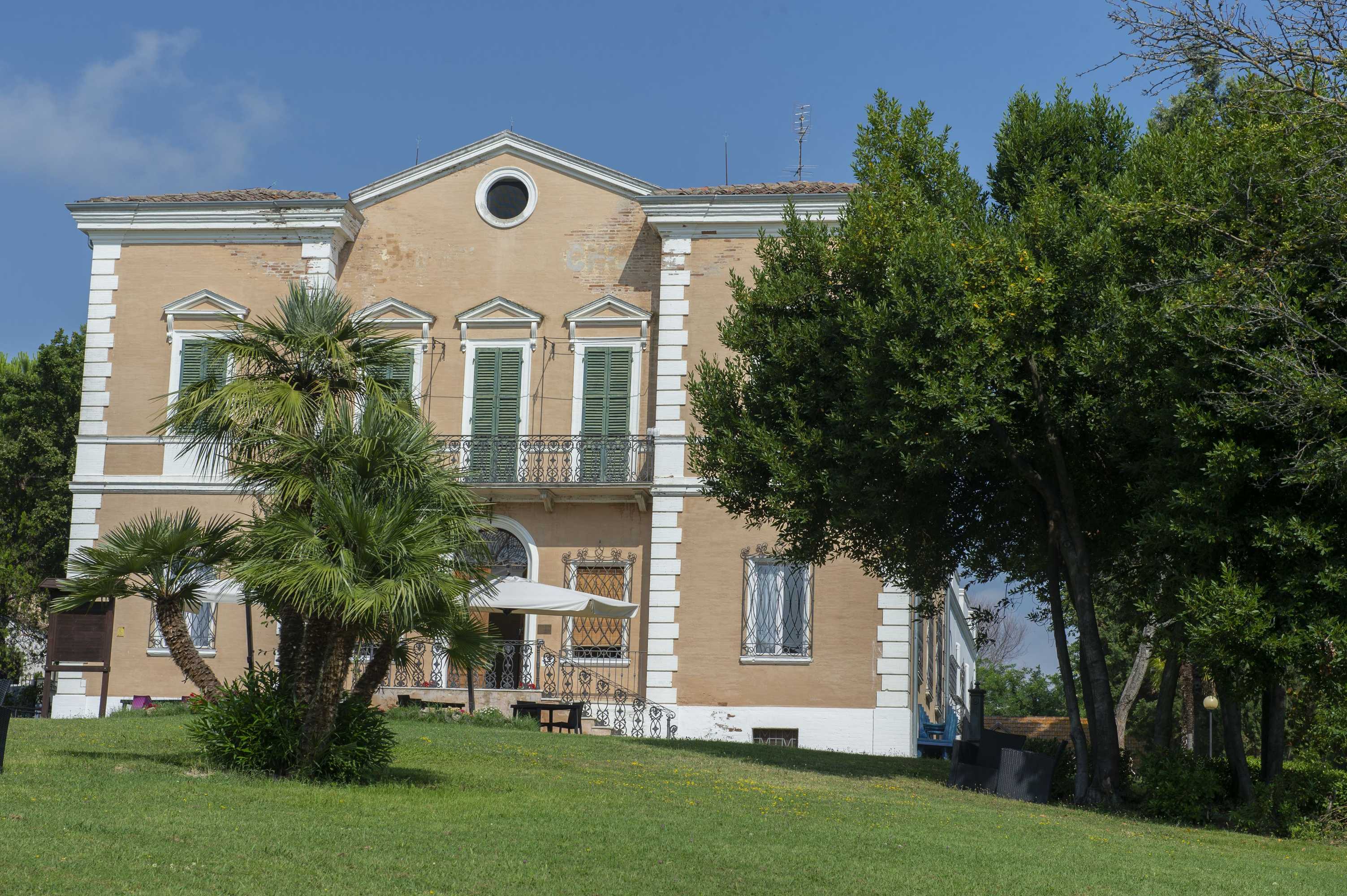 Gift card for Tenuta Villa Colle Sereno Gift card for Tenuta Villa Colle Sereno