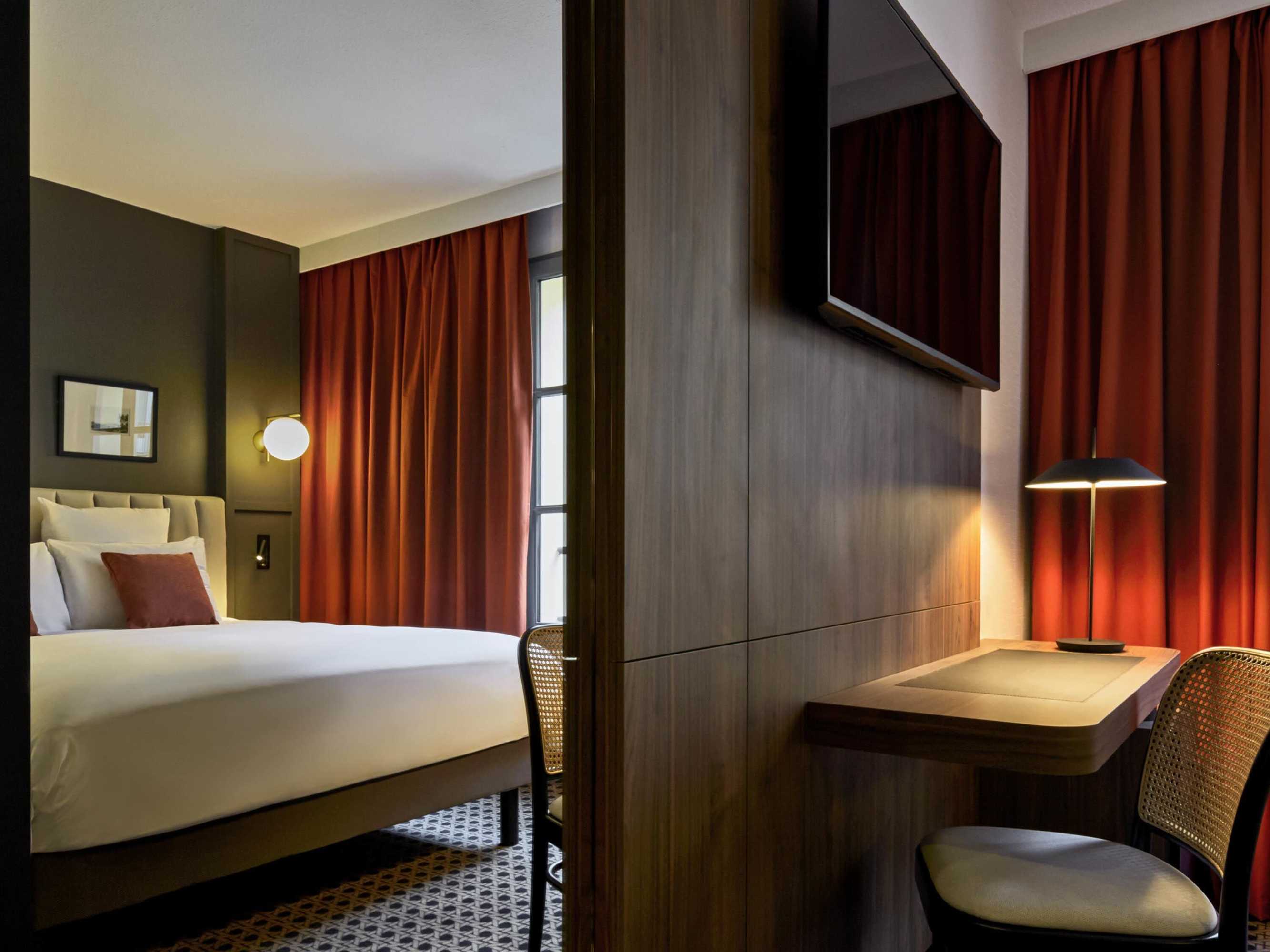 Gift card for Mercure Versailles Chateau Gift card for Mercure Versailles Chateau