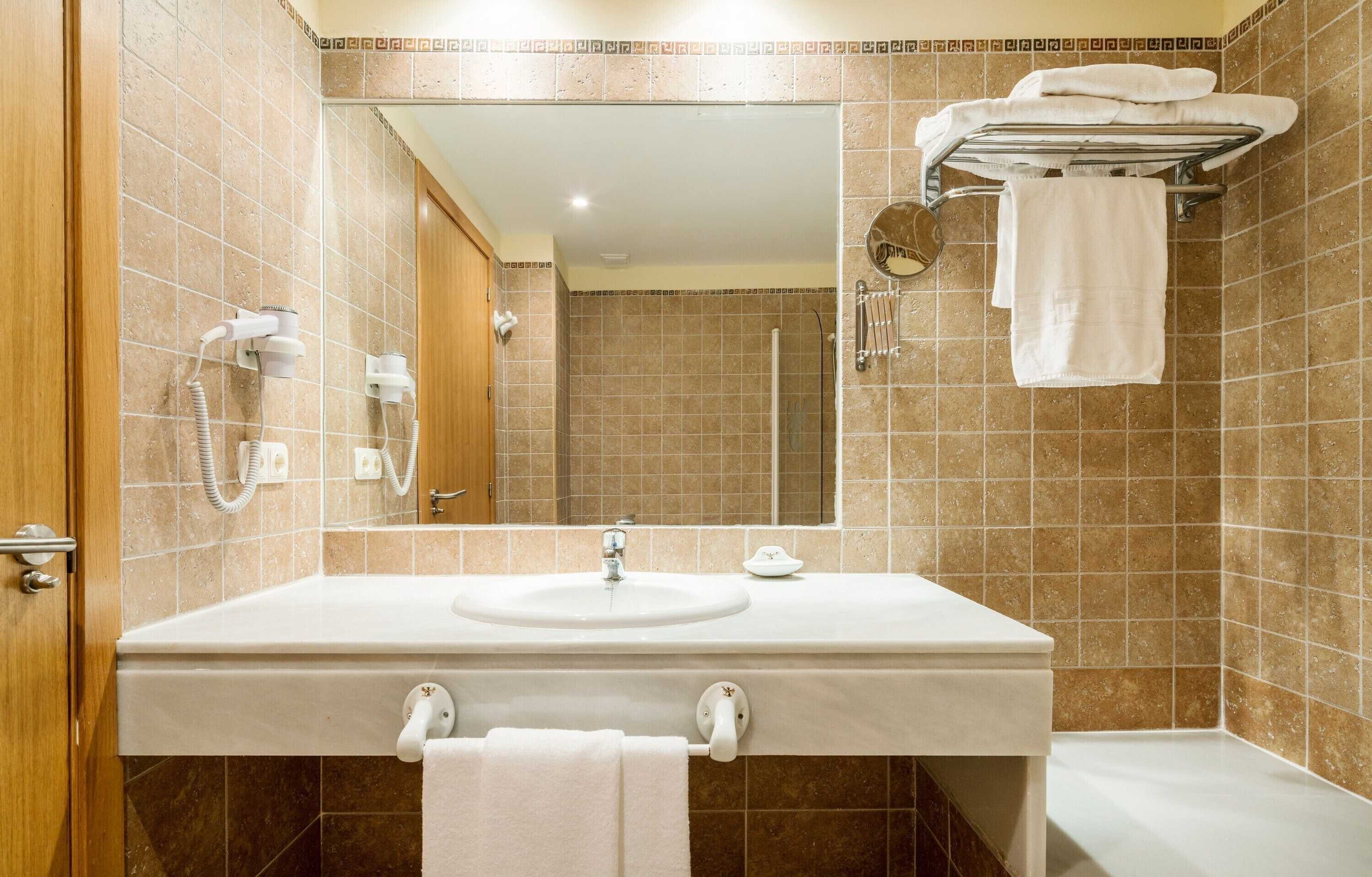 Gift card for Aparthotel Ilunion Sancti Petri Gift card for Aparthotel Ilunion Sancti Petri