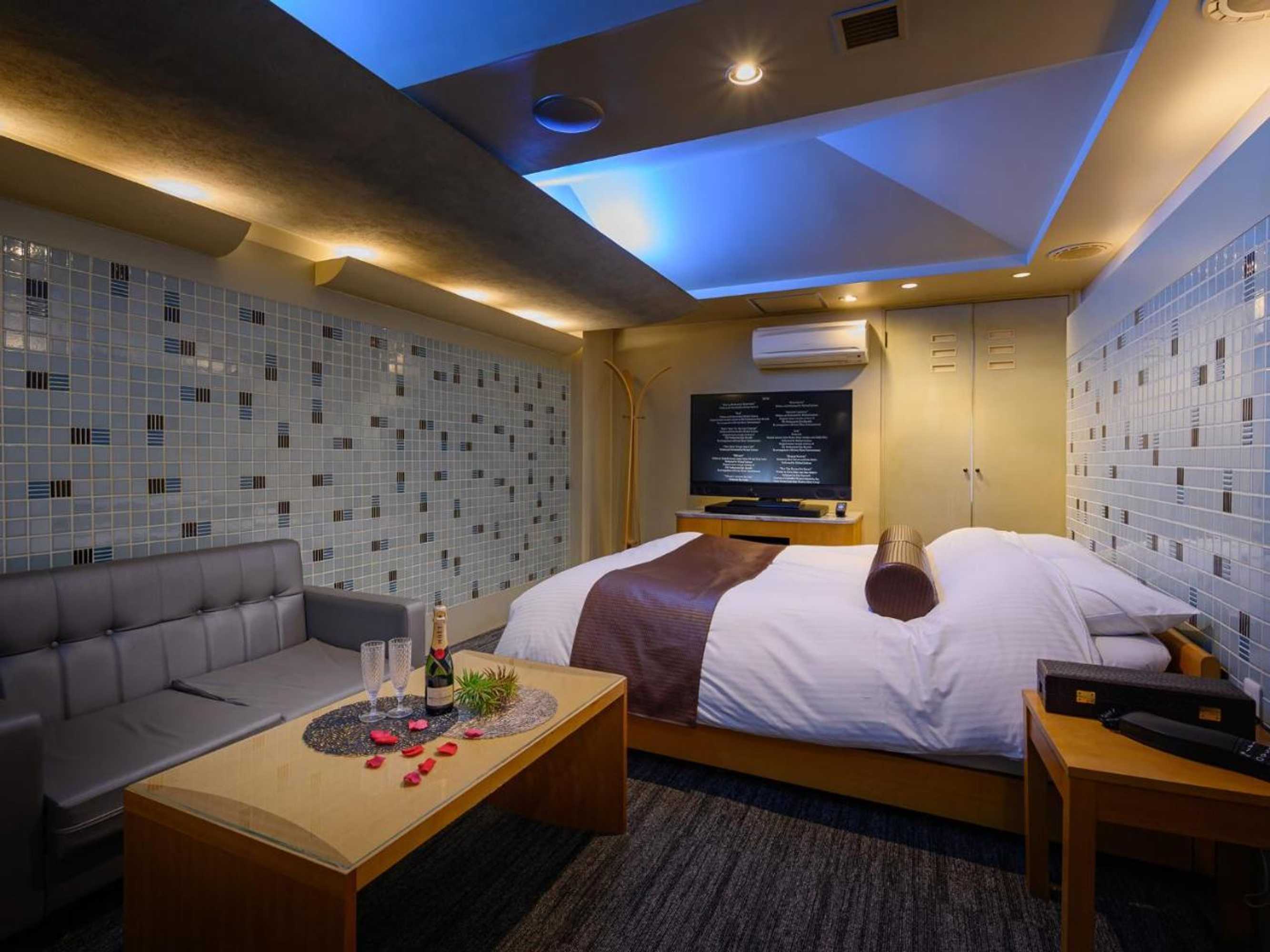 Gift card for Water Hotel Mw (love Hotel)