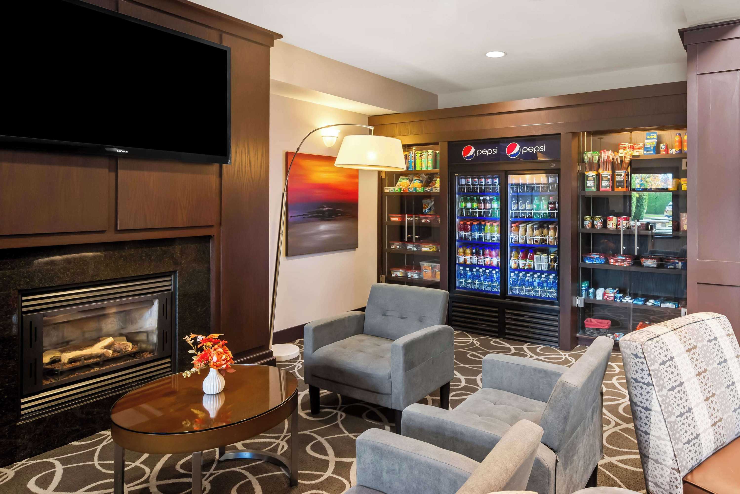 Gift card for Best Western Plus Pitt Meadows Inn & Suites Gift card for Best Western Plus Pitt Meadows Inn & Suites