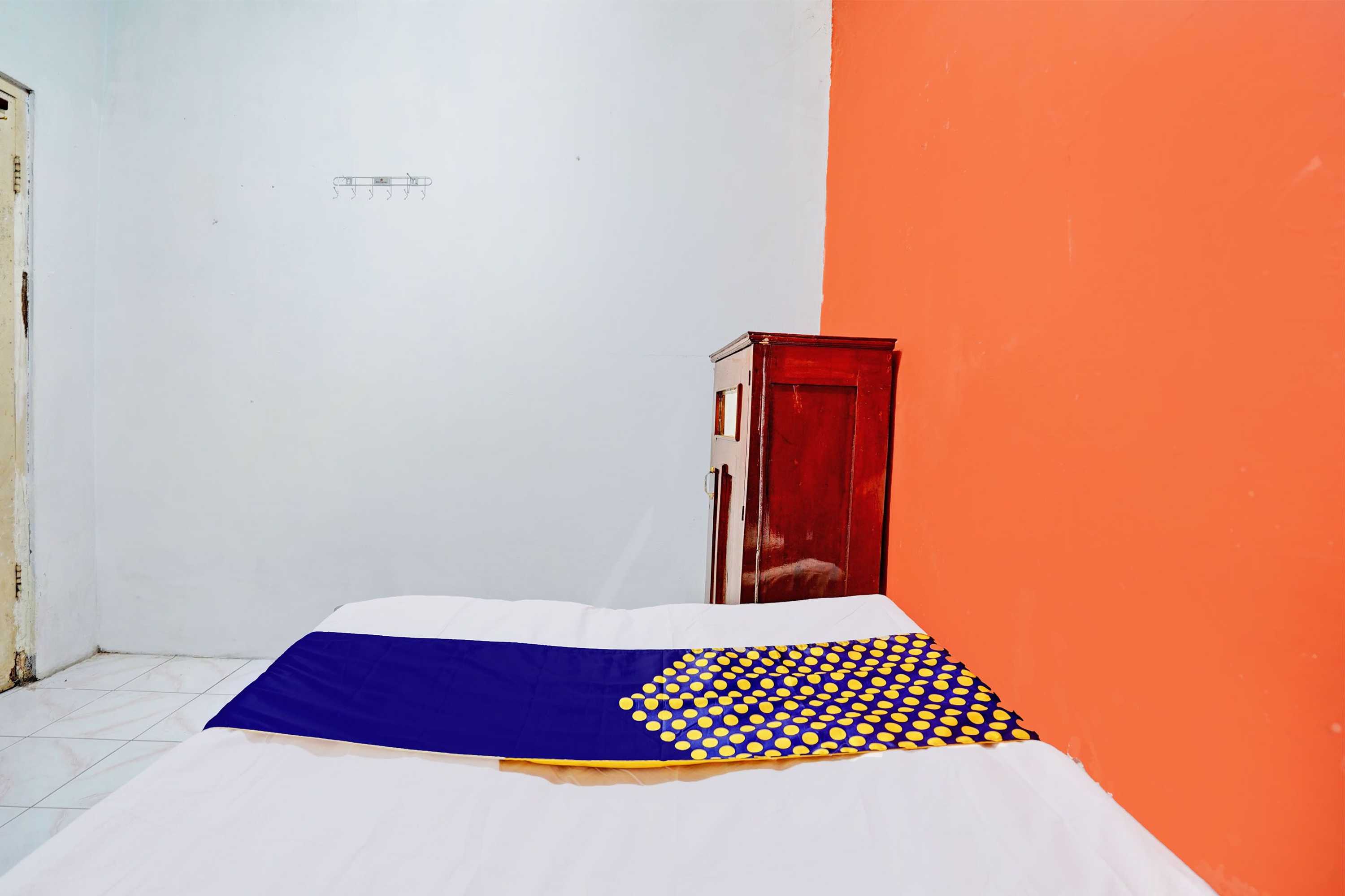 Gift card for Oyo Life 92921 Omaya Kost Syariah Gift card for Oyo Life 92921 Omaya Kost Syariah