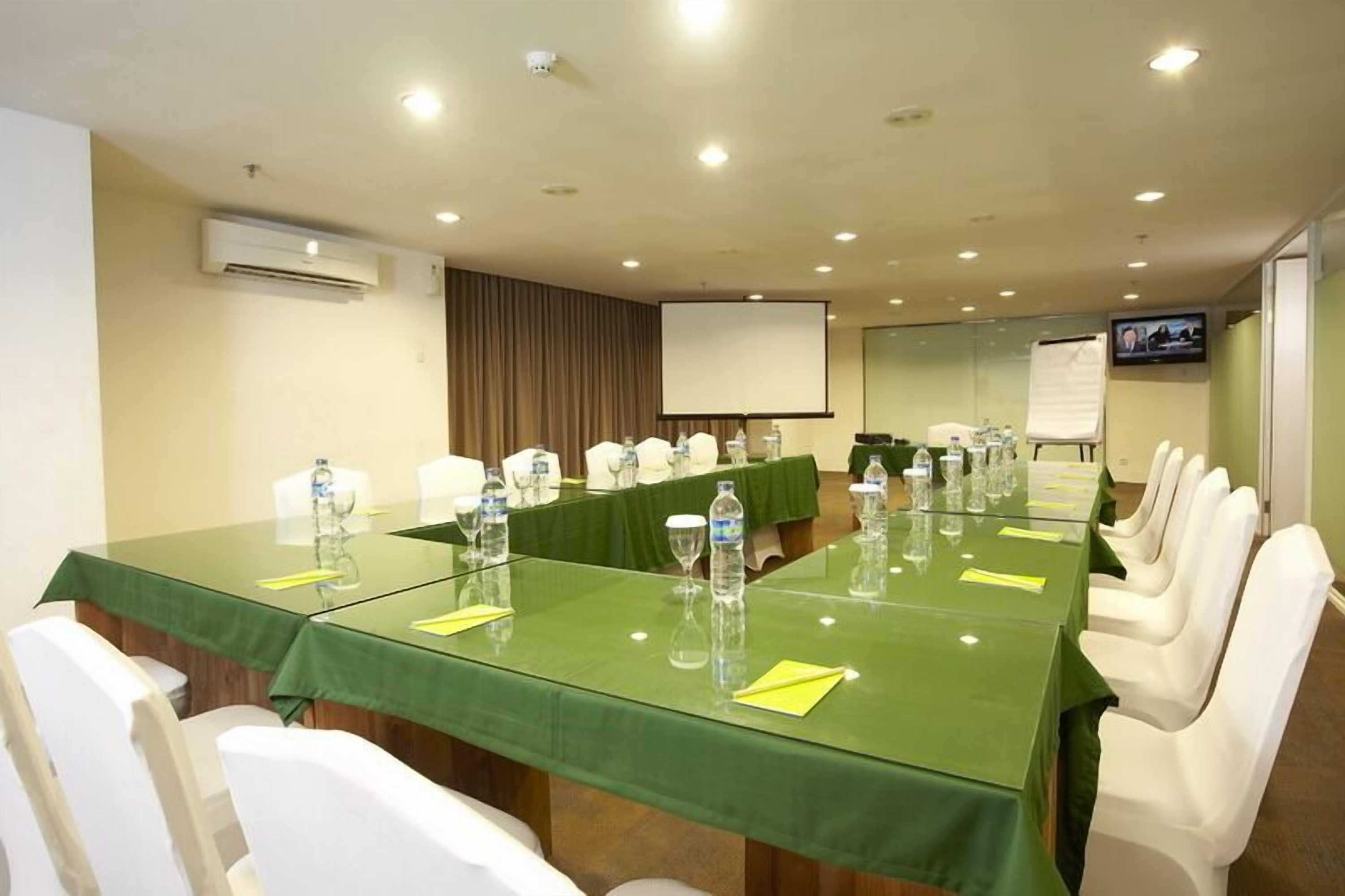 Gift card for Whiz Hotel Pemuda Semarang Gift card for Whiz Hotel Pemuda Semarang