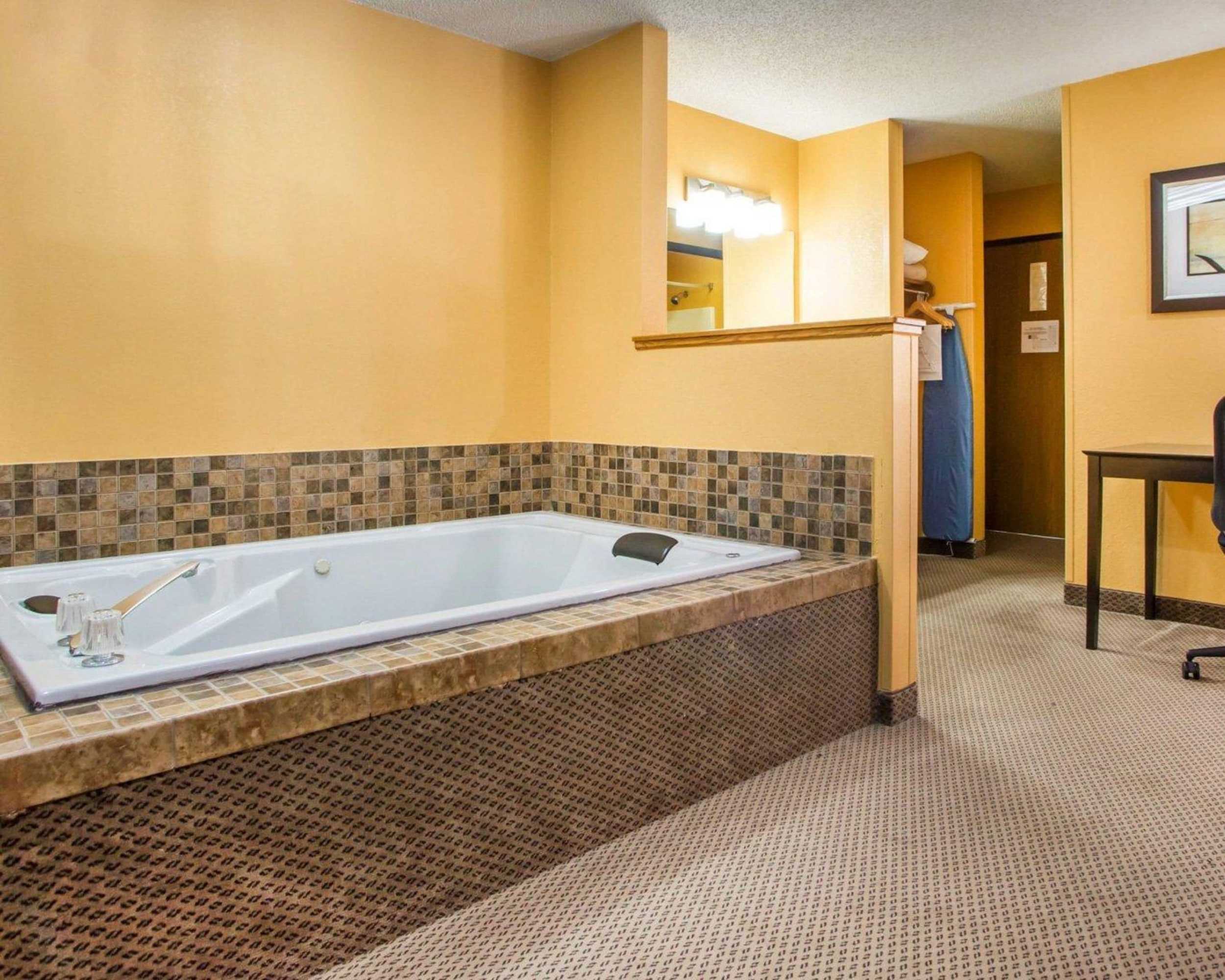 Gift card for Quality Inn & Suites Kimberly - Appleton East Gift card for Quality Inn & Suites Kimberly - Appleton East