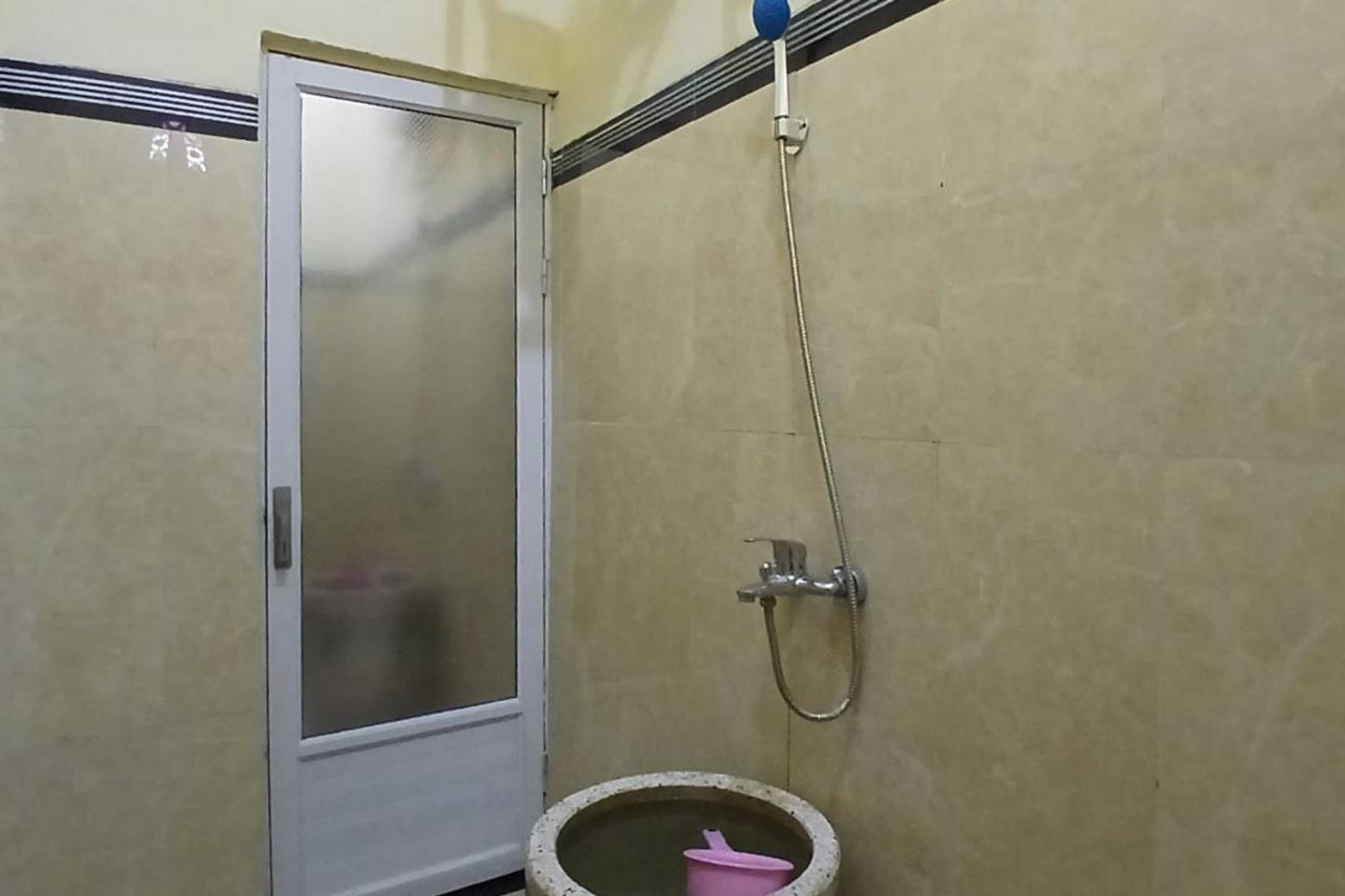 Gift card for Reddoorz at Dien Homestay Syariah Alun-Alun Pasuruan Gift card for Reddoorz at Dien Homestay Syariah Alun-Alun Pasuruan