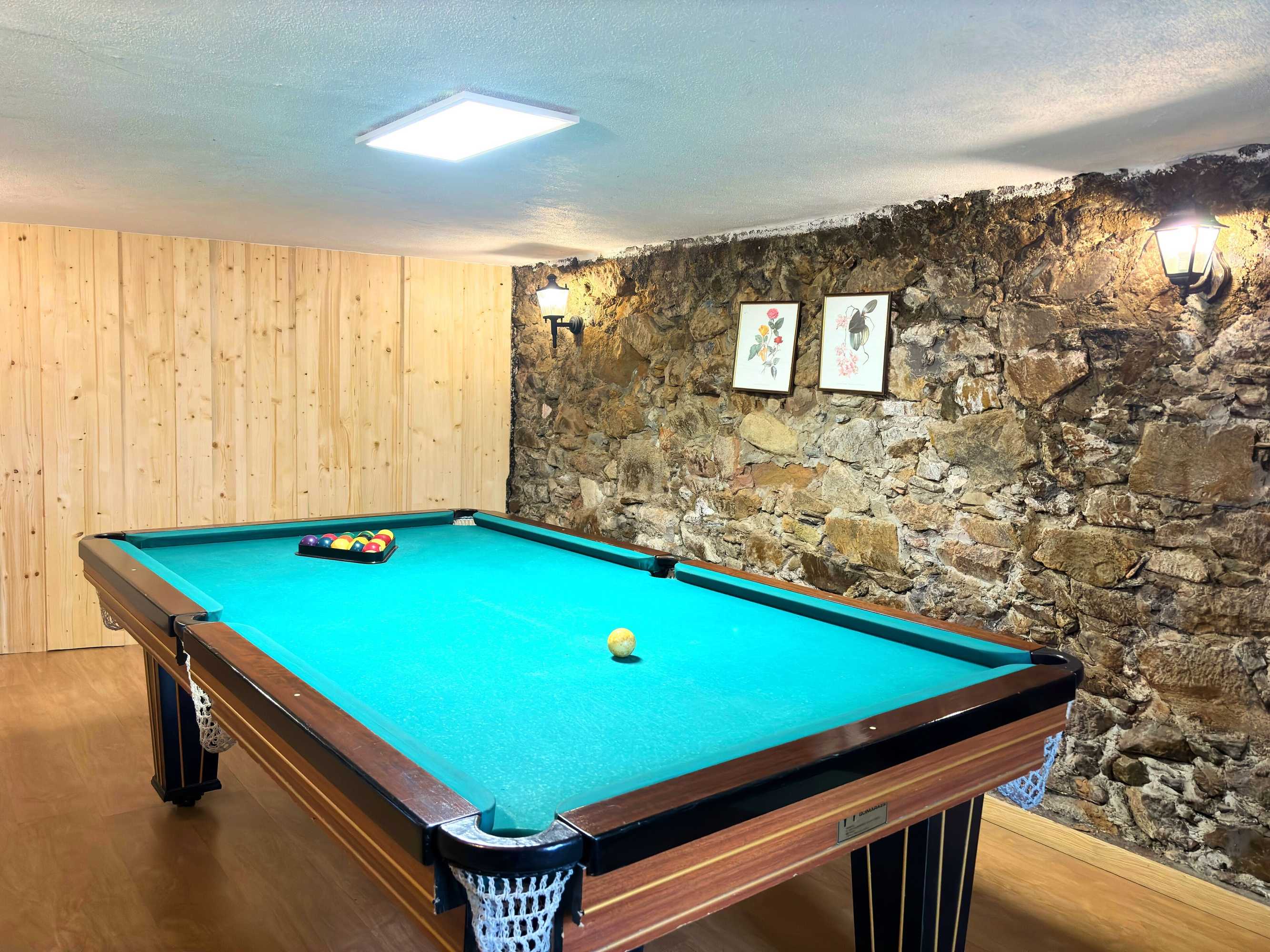 Gift card for Retiro de Gondramaz - 200 m2