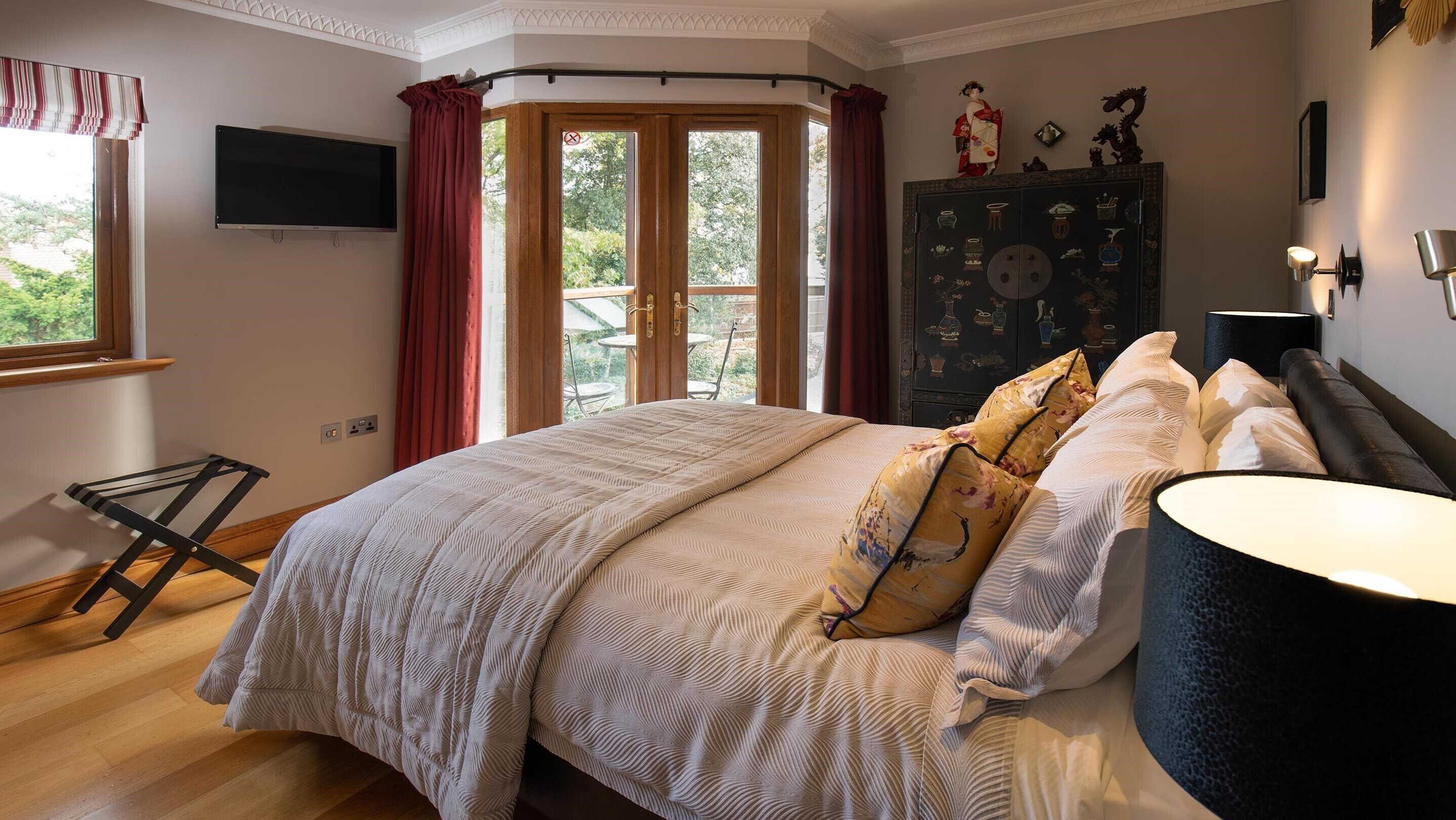 Gift card for Hamble Retreat House And Luxury Studios Gift card for Hamble Retreat House And Luxury Studios