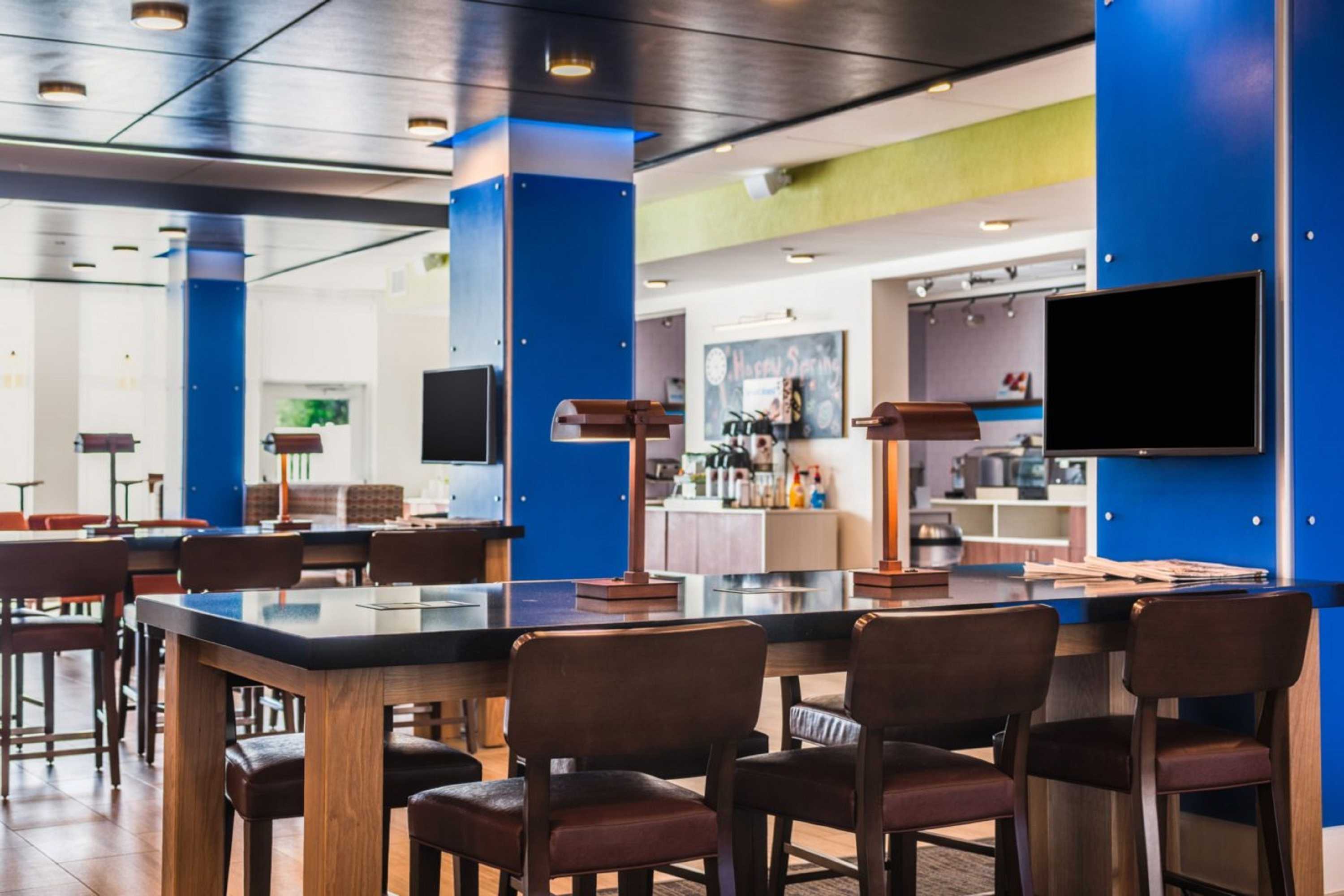 Gift card for Holiday Inn Express & Suites Tampa North - Wesley Chapel by Ihg Gift card for Holiday Inn Express & Suites Tampa North - Wesley Chapel by Ihg