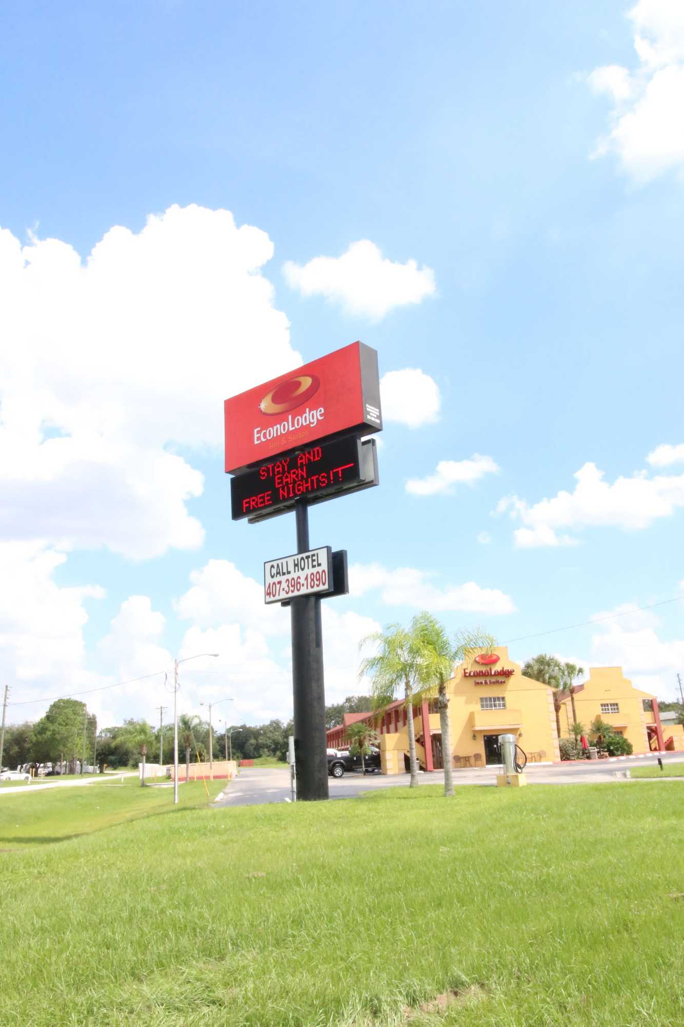 Gift card for Econo Lodge Inn & Suites Maingate Central Gift card for Econo Lodge Inn & Suites Maingate Central