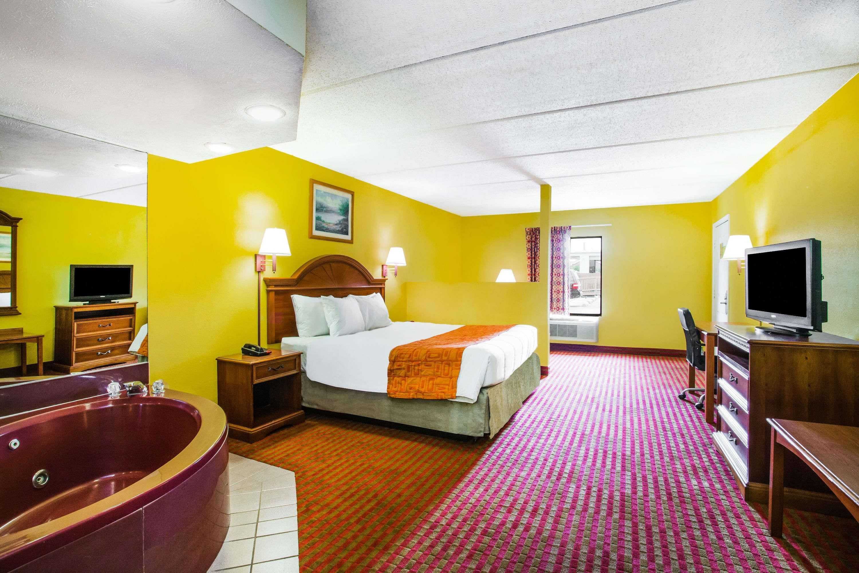 Gift card for Howard Johnson by Wyndham Panama City Gift card for Howard Johnson by Wyndham Panama City