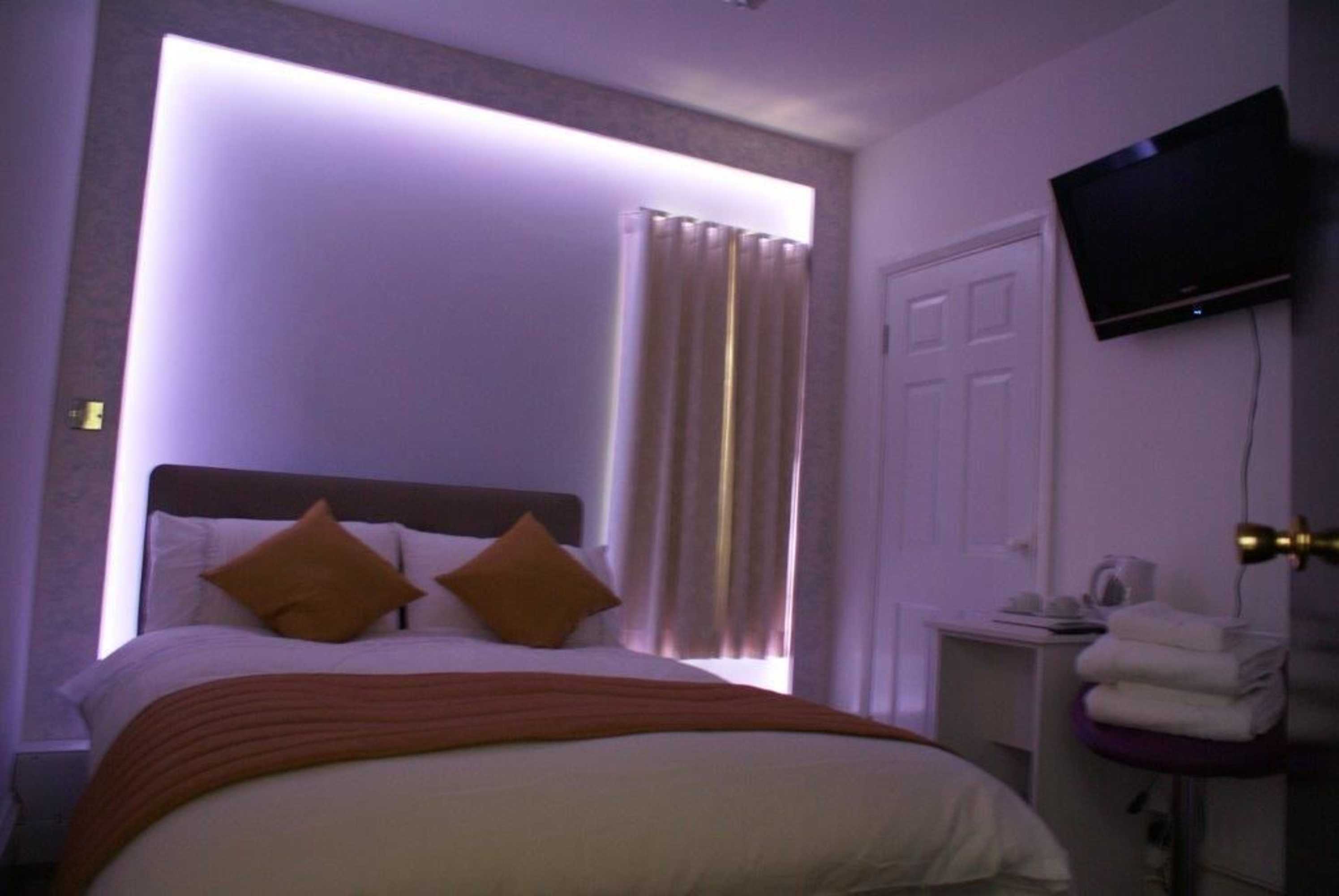 Gift card for Loughborough Grange Guesthouse & Spa Treatments Gift card for Loughborough Grange Guesthouse & Spa Treatments
