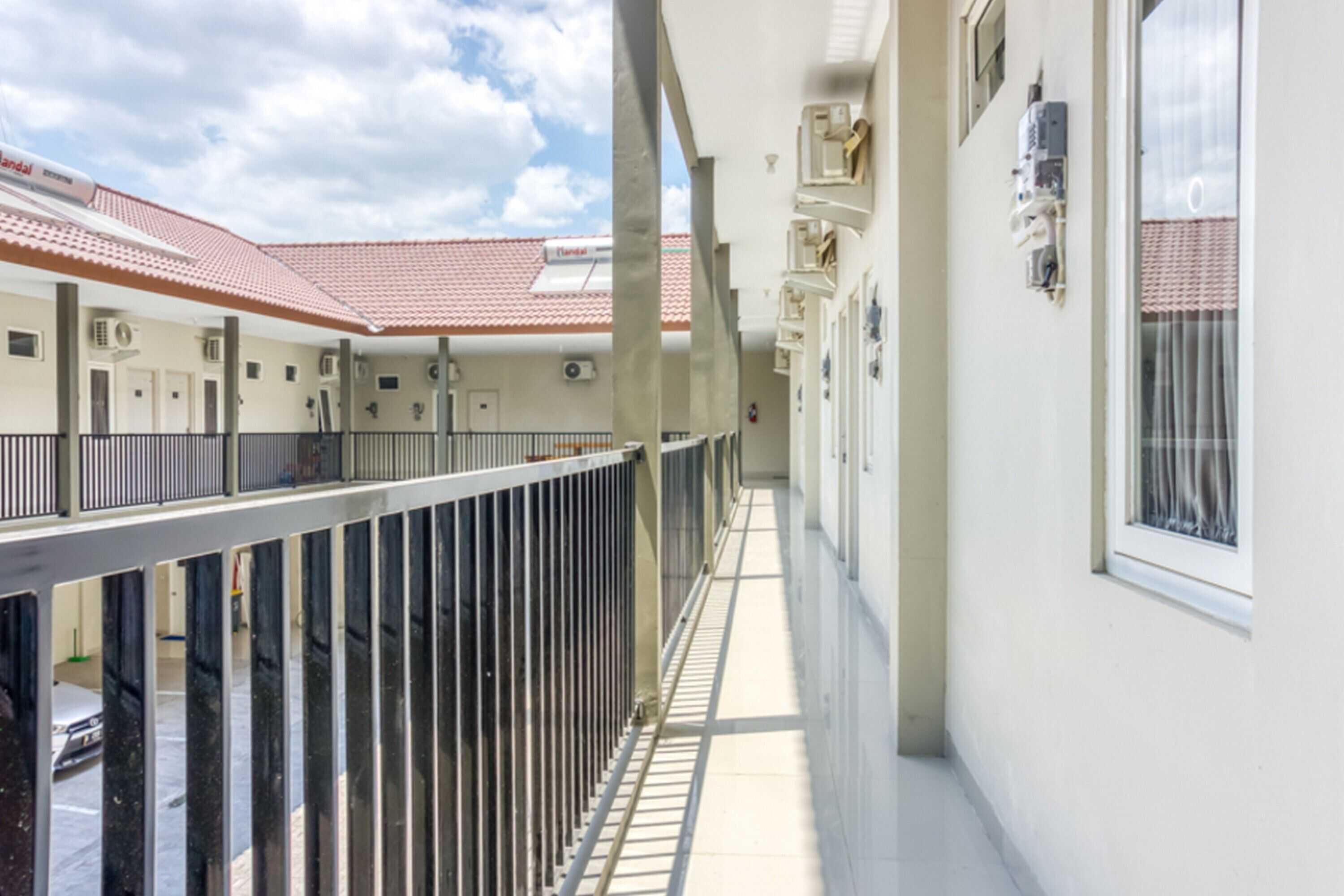 Gift card for Reddoorz @ Plemburan Jakal 2