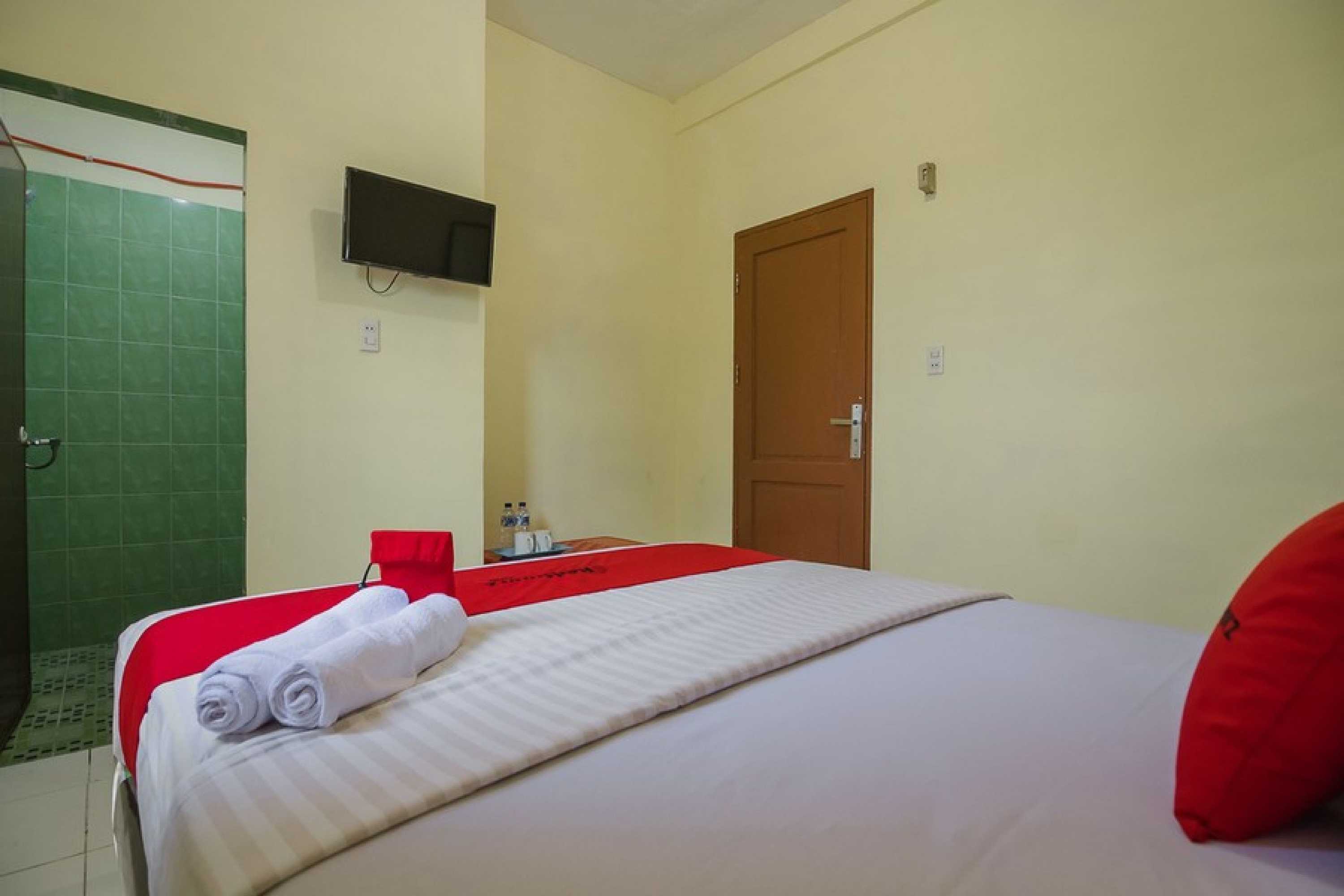 Gift card for Reddoorz Near Politeknik Negeri Medan Gift card for Reddoorz Near Politeknik Negeri Medan