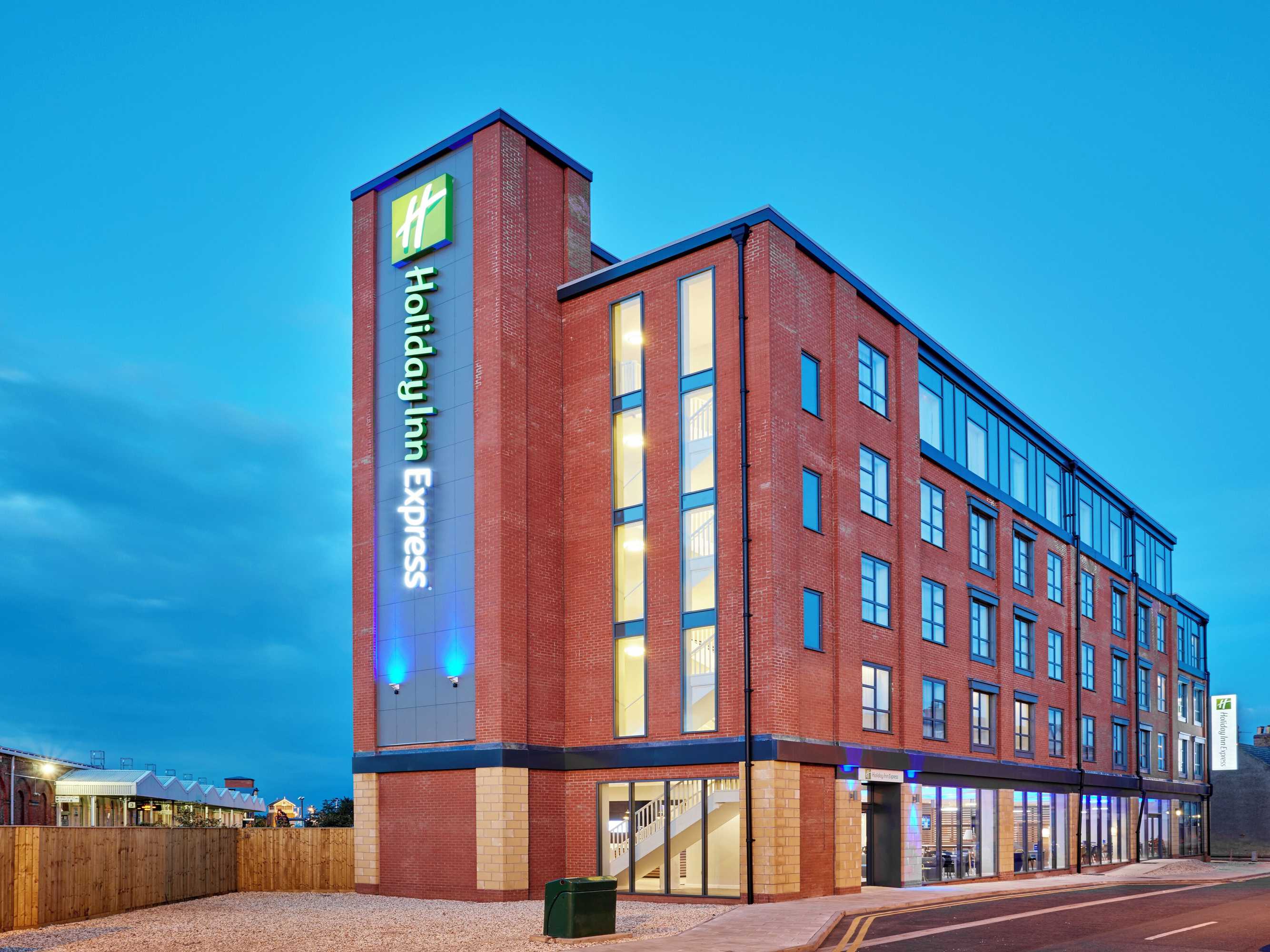 Gift card for Holiday Inn Express Grimsby by Ihg Gift card for Holiday Inn Express Grimsby by Ihg
