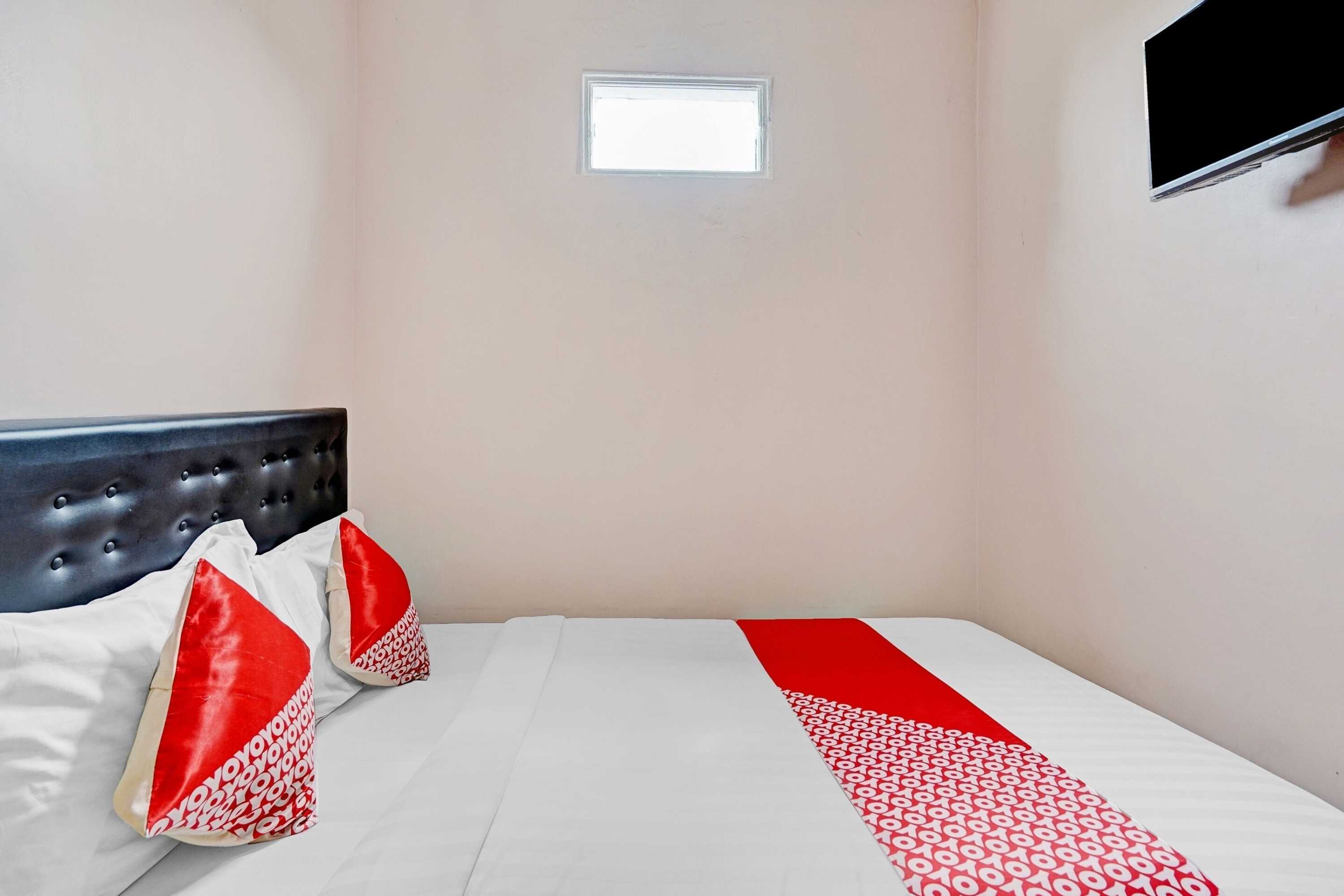 Gift card for Oyo 90234 Dhoho Family Guest House