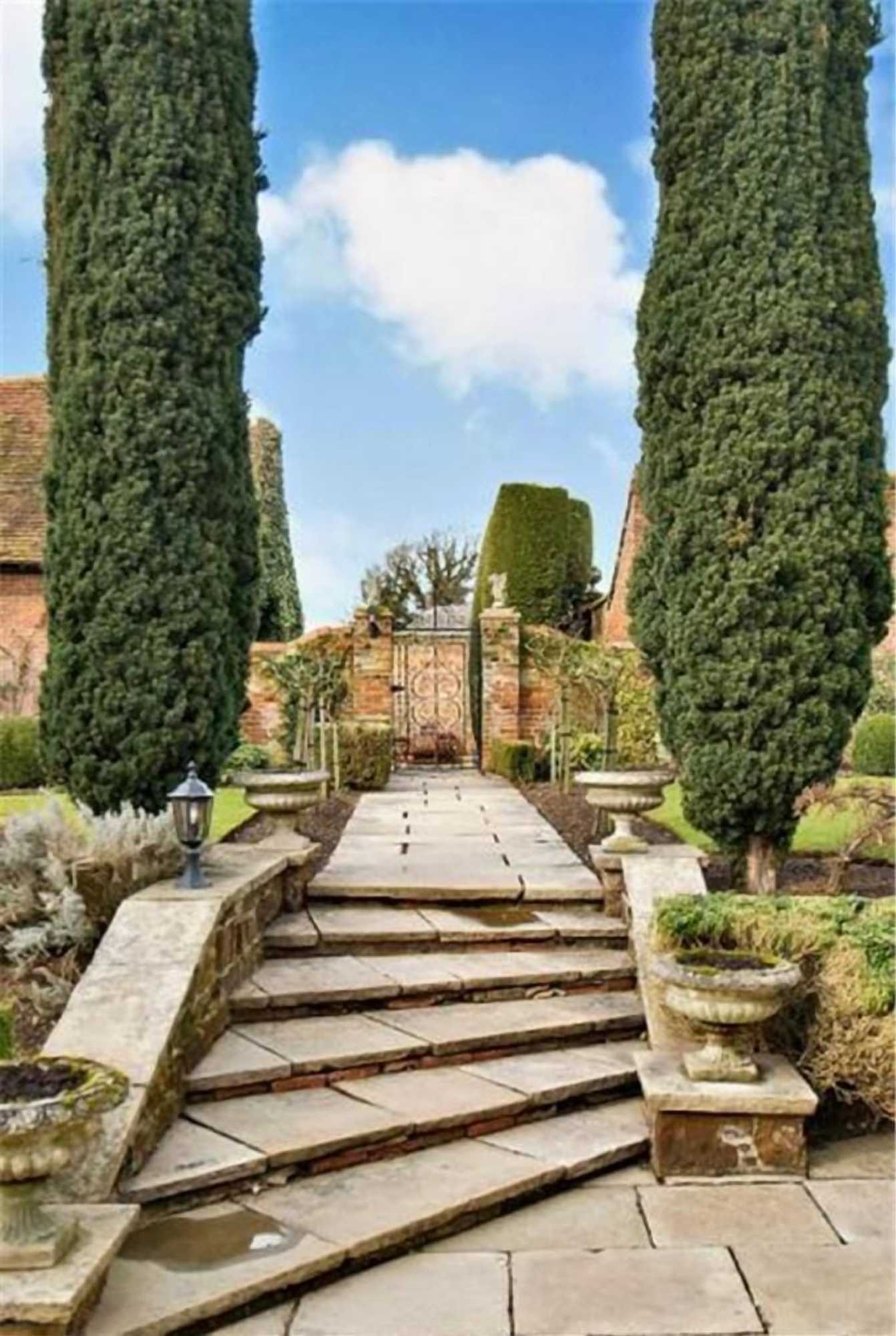 Gift card for Harlington Manor