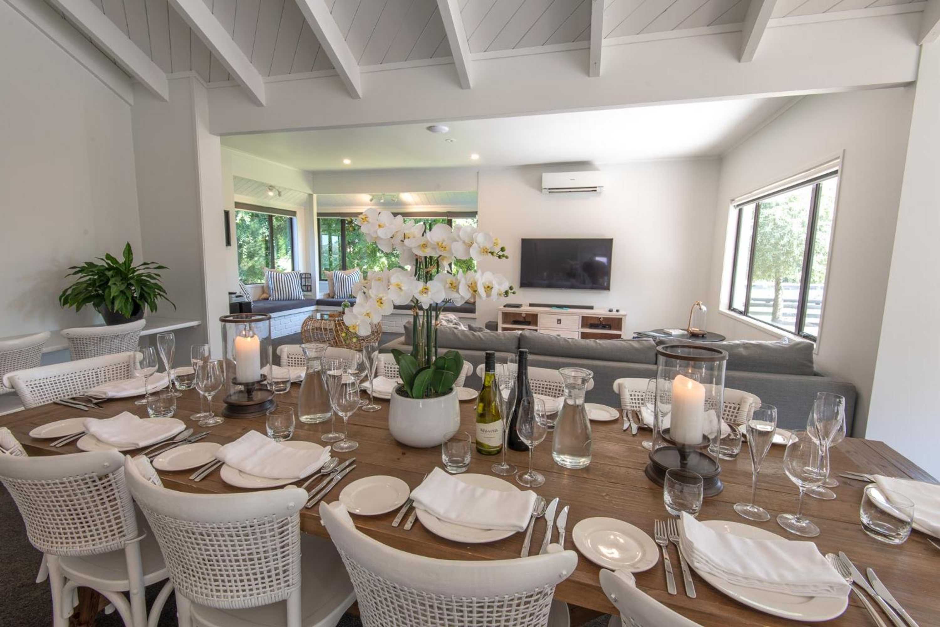 Gift card for Lakeview Lodge Karapiro Gift card for Lakeview Lodge Karapiro